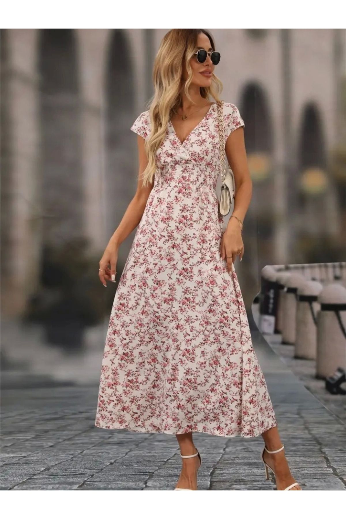 Butik Kadın Kısa Kollu Kruvaze Yakalı çiçek Desenli Belden Lastikli Süprem Uzun Elbise