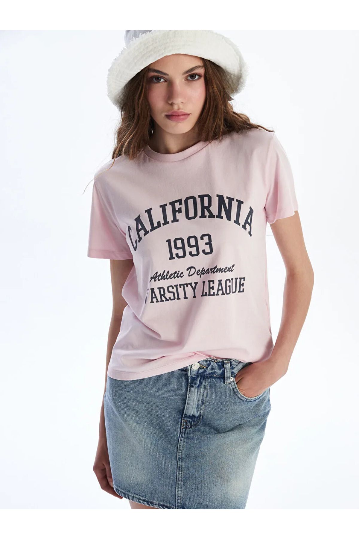 LC Waikiki XSIDE Pembe Bisiklet Yaka California Baskılı Kadın Tişört