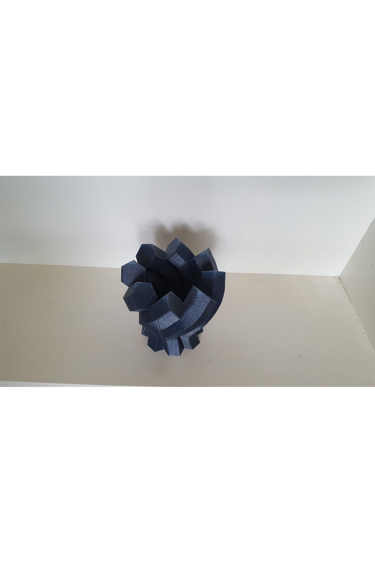 Vision Craft Bükülmüş Altıgen Solum Pot/Vazo