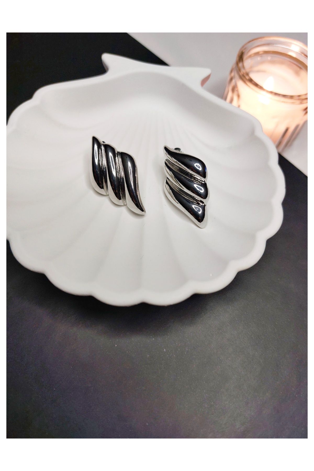 NK MODERN TASARIM ÇELİK SILVER KÜPE