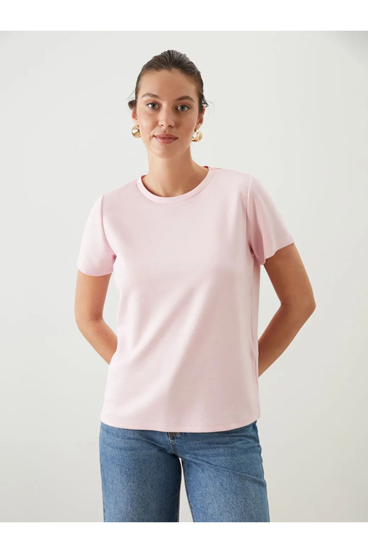 LC Waikiki LCWAIKIKI Classic Pembe Bisiklet Yaka Kadın Tişört