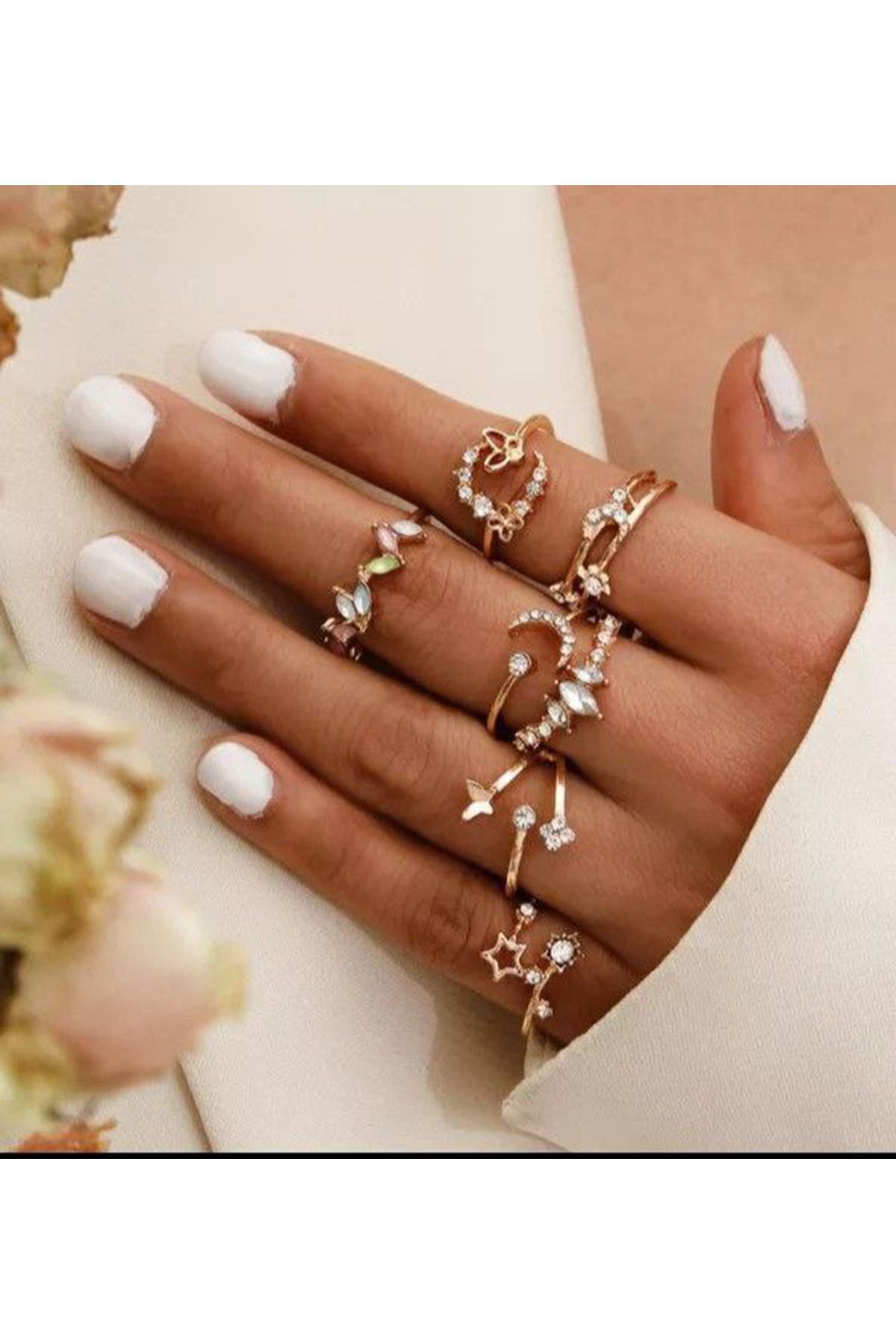 Shiklik MODA Çarpıcı 6'lı Yüzük Seti ile Her Anınıza Işıltı Katın