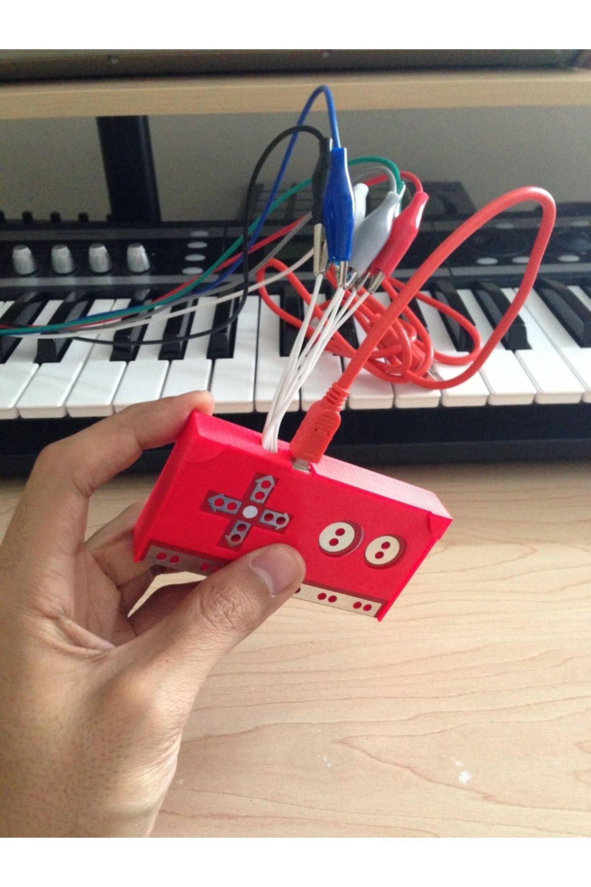 Lucest Makey Synth Kutusu (Plastik Aparattır!!!)