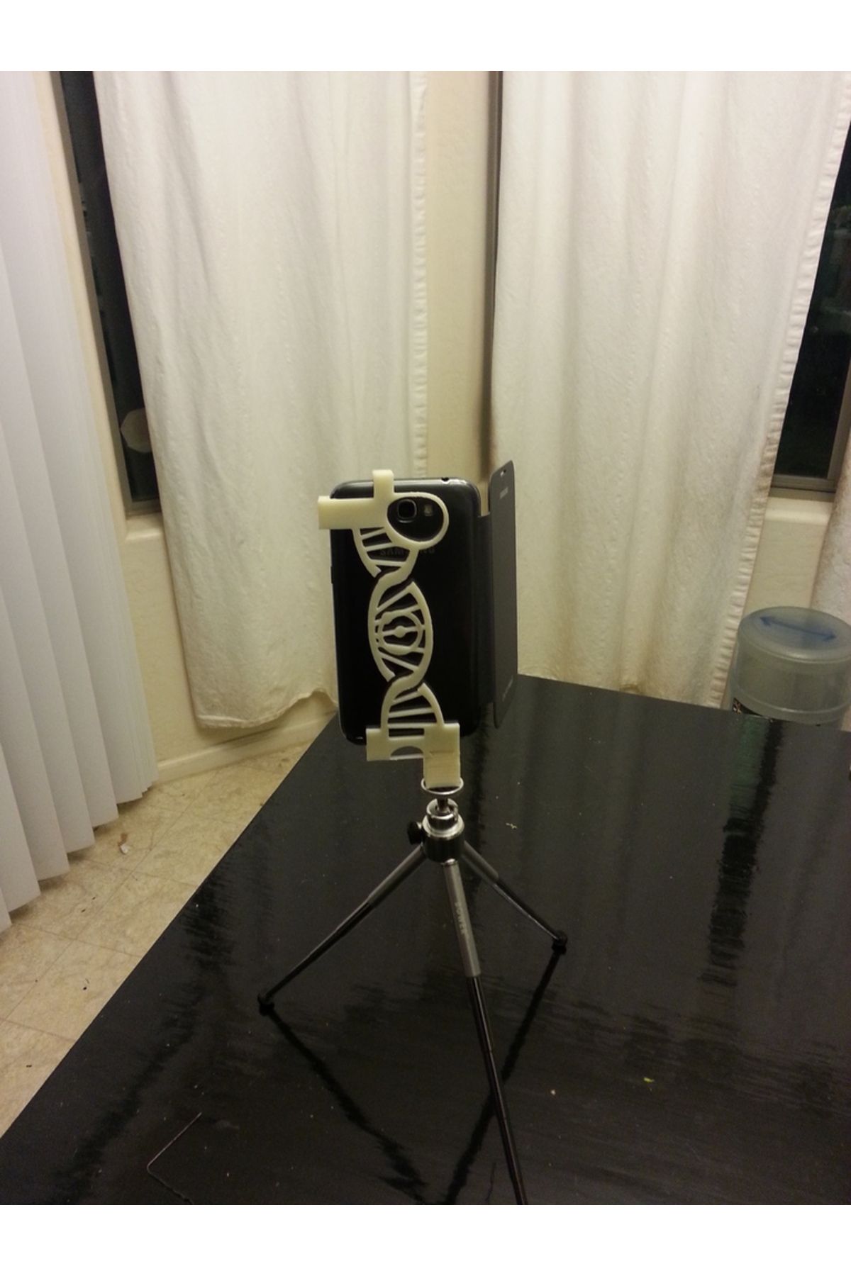 Lucest DNA Helic Samsung Note II Tripod Bağlantısı (Plastik Aparattır!!!)