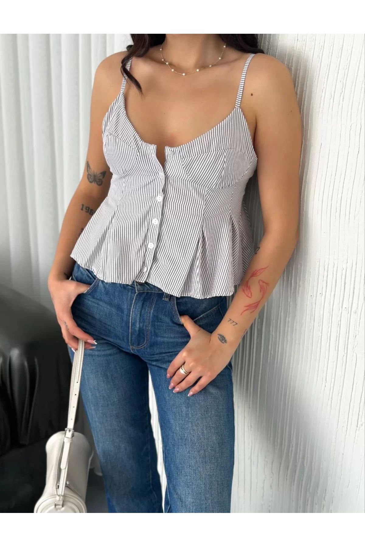 ruum fashions Askılı Dekolte detaylı crop