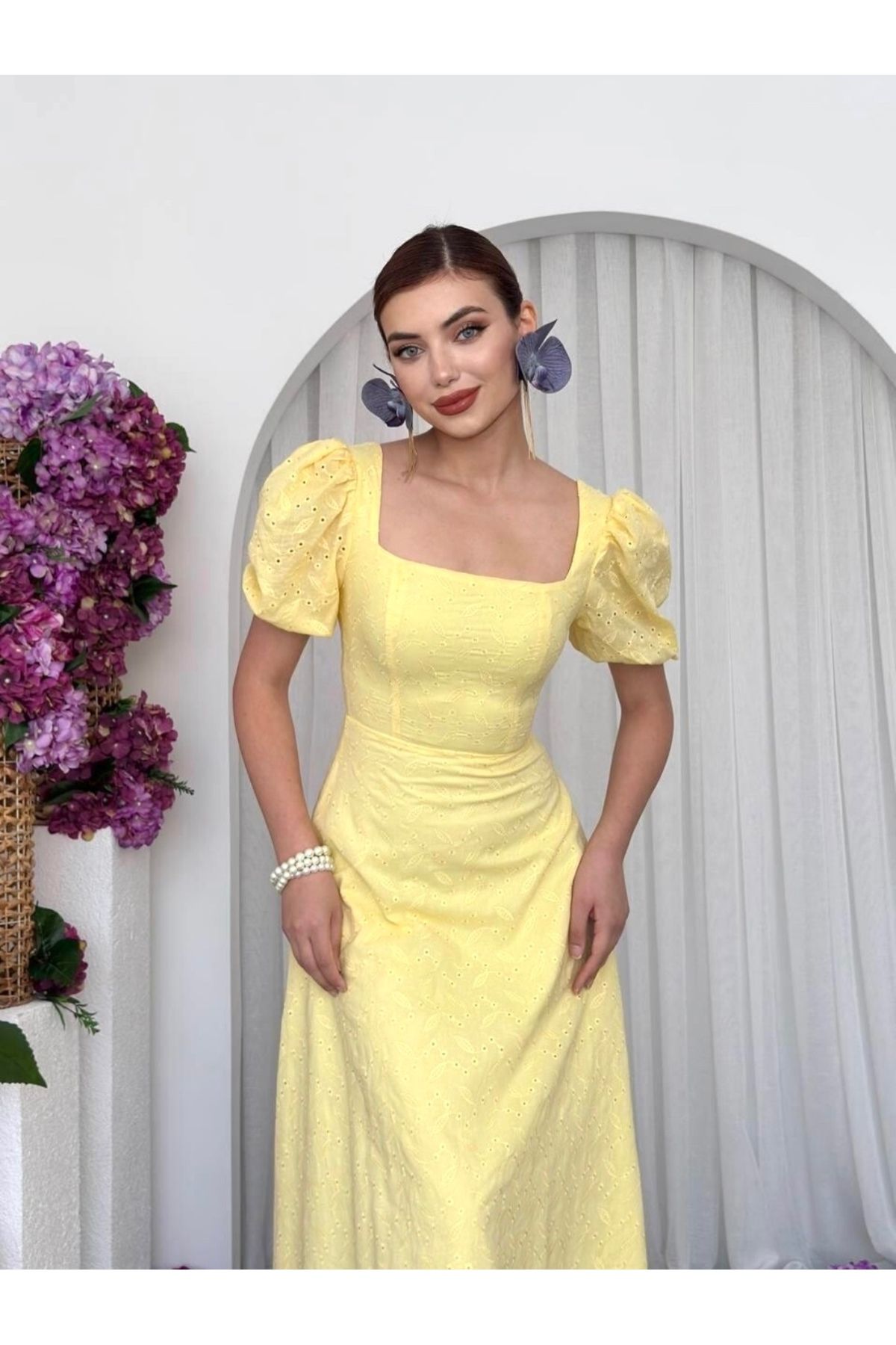 Afiş Butik Sarı Fisto Kare Yaka Uzun Elbise