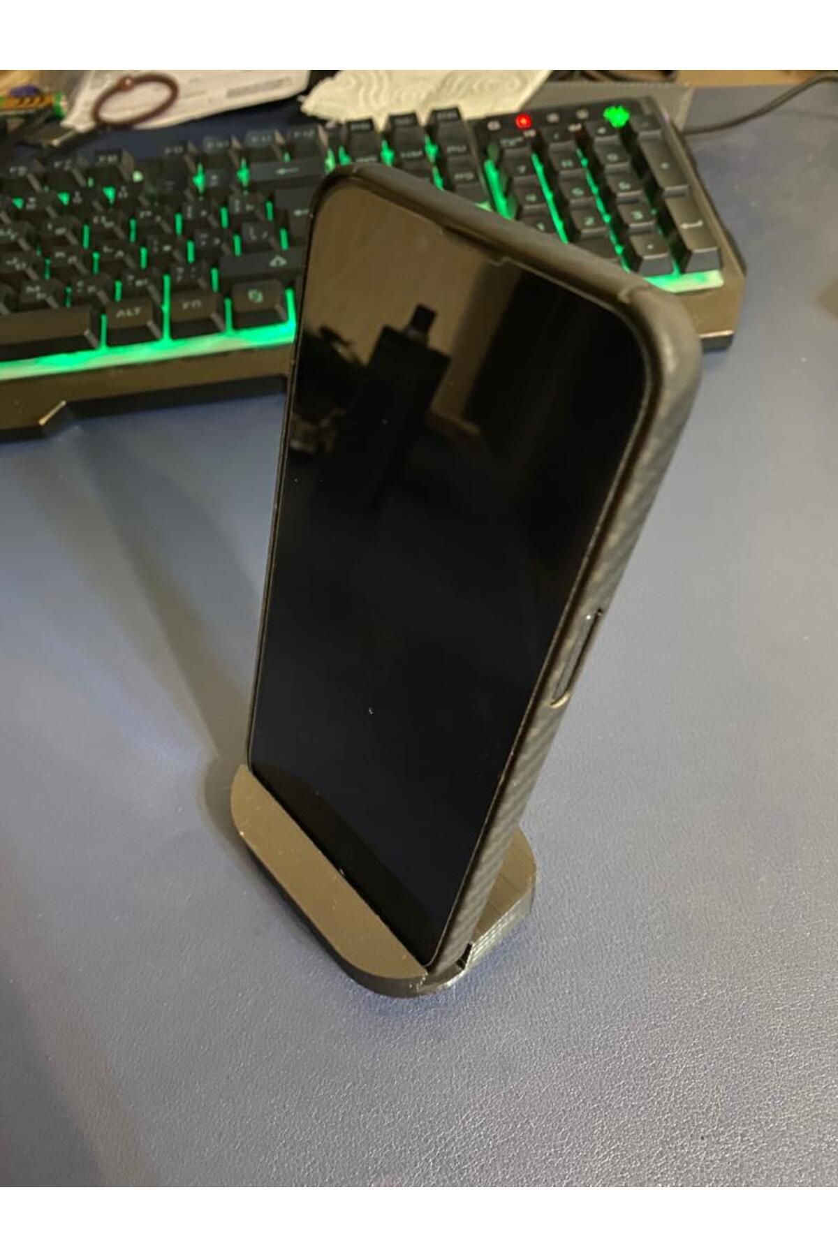 Lucest iPhone 13 Pro Uyumlu basit stand (Plastik Aparattır!!!)
