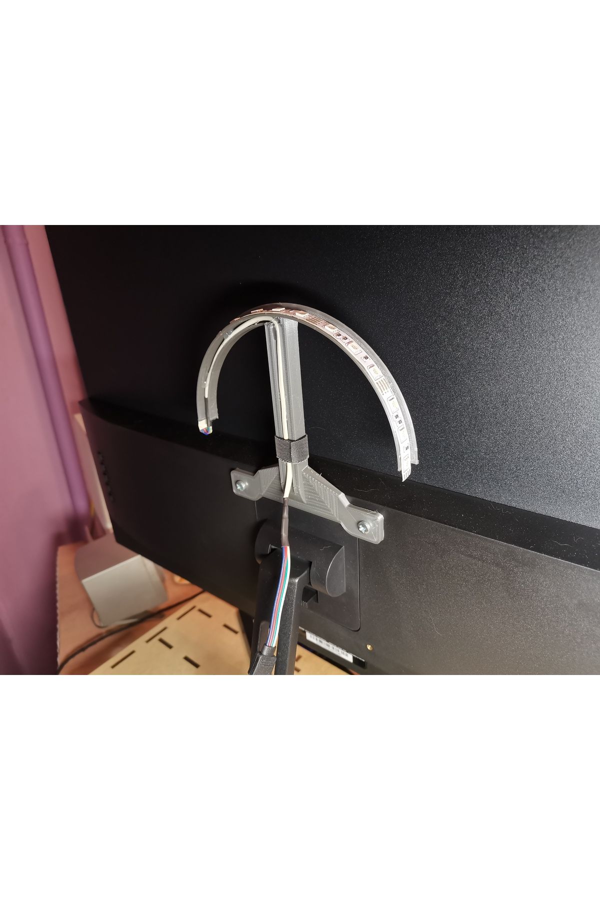 Lucest Monitör LED arka ışığı (Plastik Aparattır!!!)