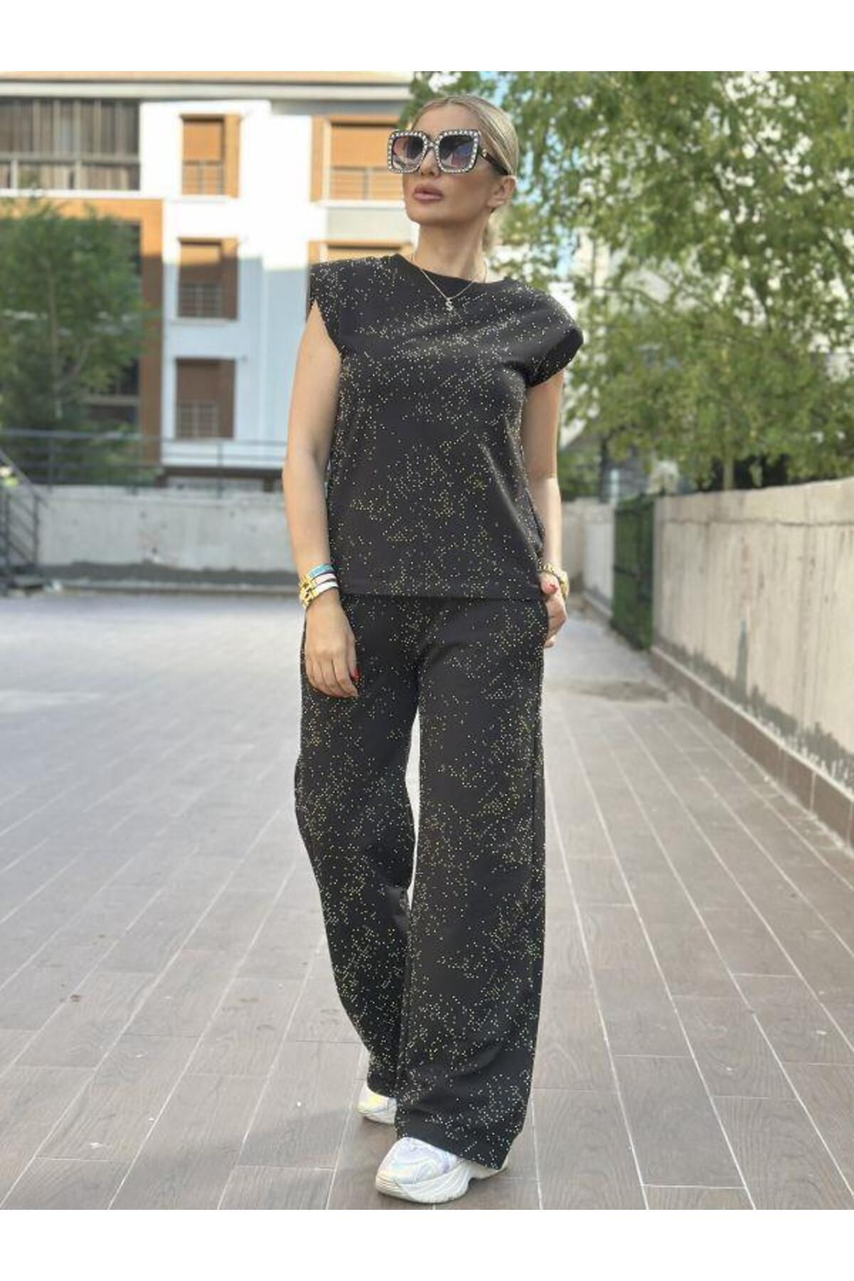 Kokoşum Butik 7370 Kolsuz Taşlı Takım Siyah