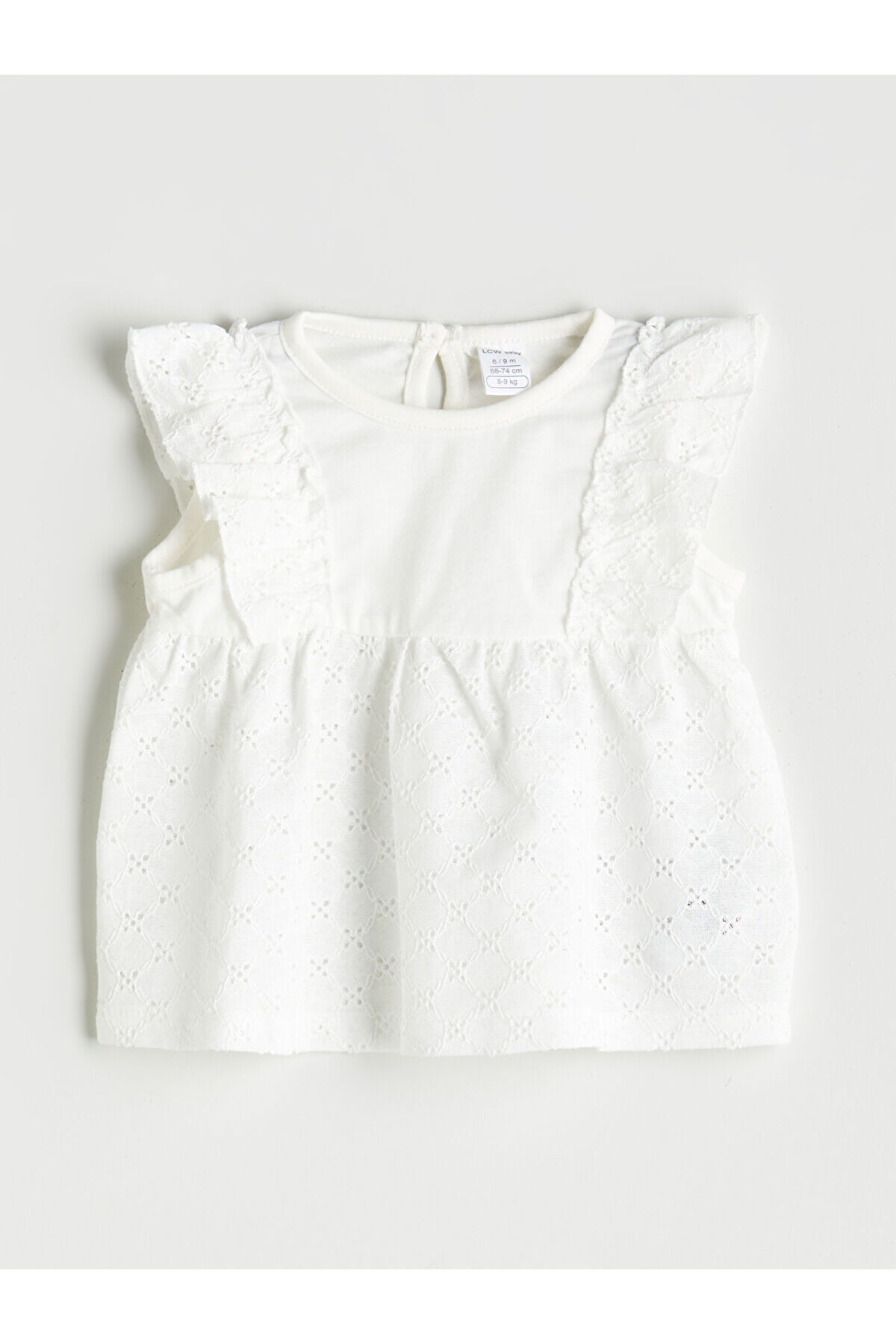 LC Waikiki Ekru Pamuklu Fırfırlı Kız Bebek Bluz ve Kapri 2'li fotoğrafı 2 (önizleme)