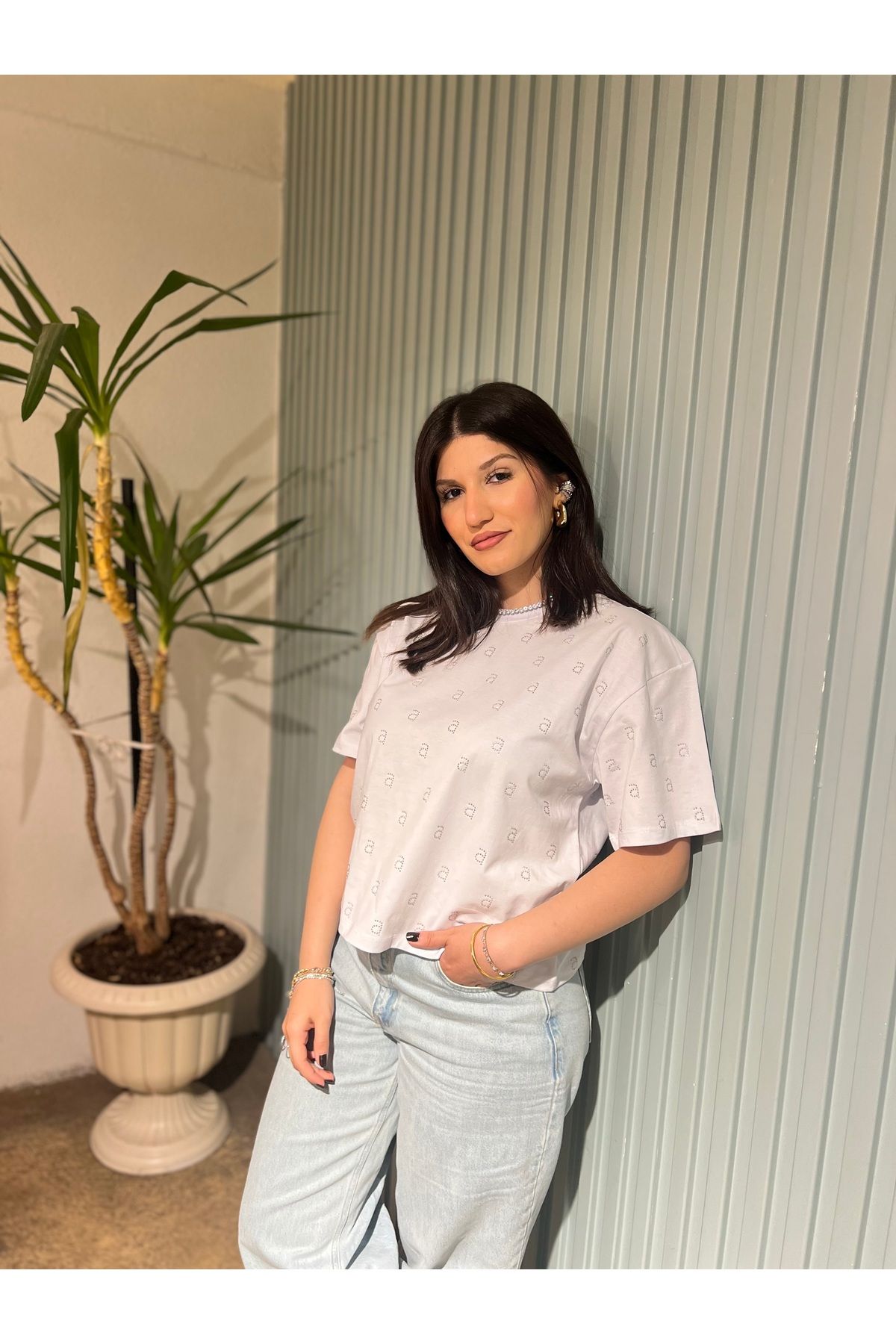 MODA W taşlı beyaz tişört