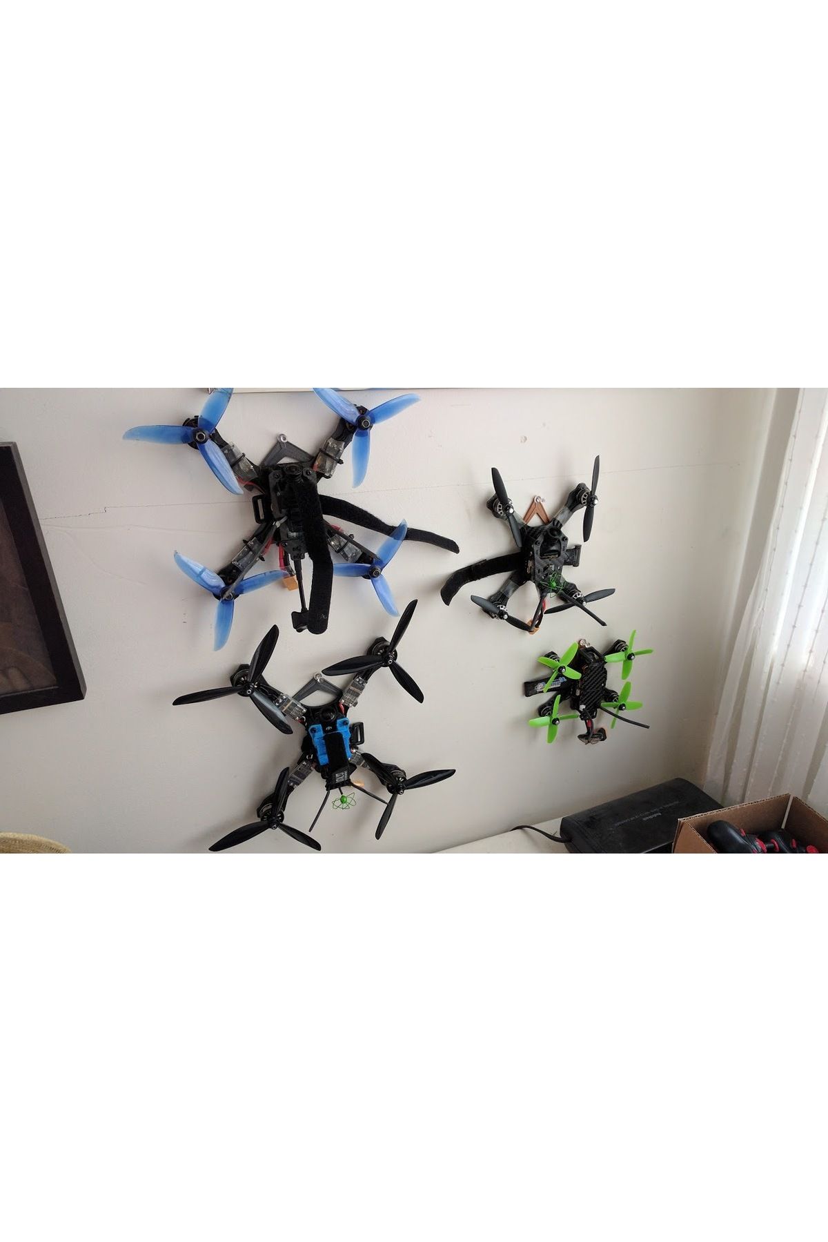 talaşoğlu Quadcopter duvar askıları
