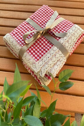 zarafet concept KIRMIZI VİNTAGE NOSTALJİ KENAR DANTELLİ MASA ÖRTÜSÜ, ÇOK AMAÇ...