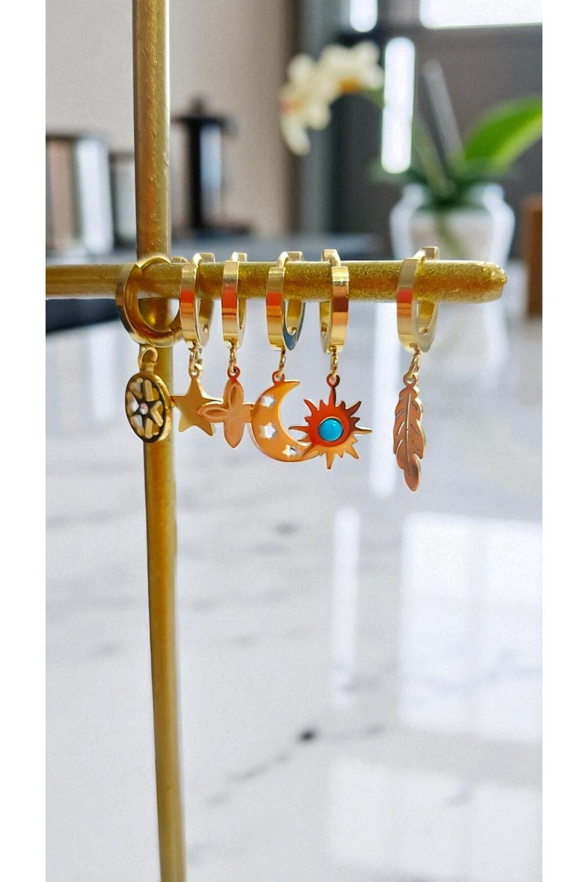 NOVA JEWELLERY Gold Rengi Farklı Desenli 6'lı Paslanmaz Çelik Küpe Seti