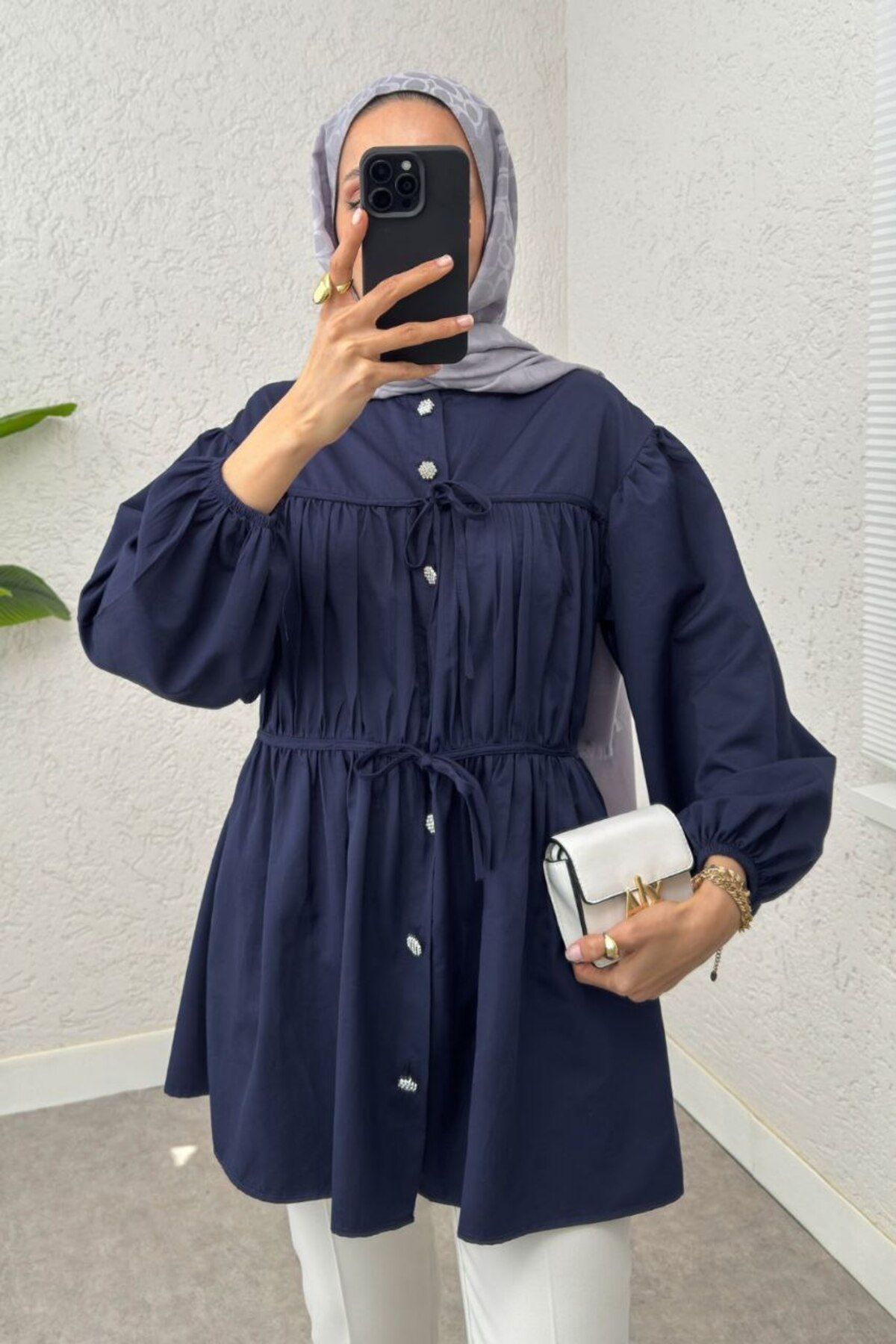 GÜLSEVEN Lacivert rekli gömlek modeli