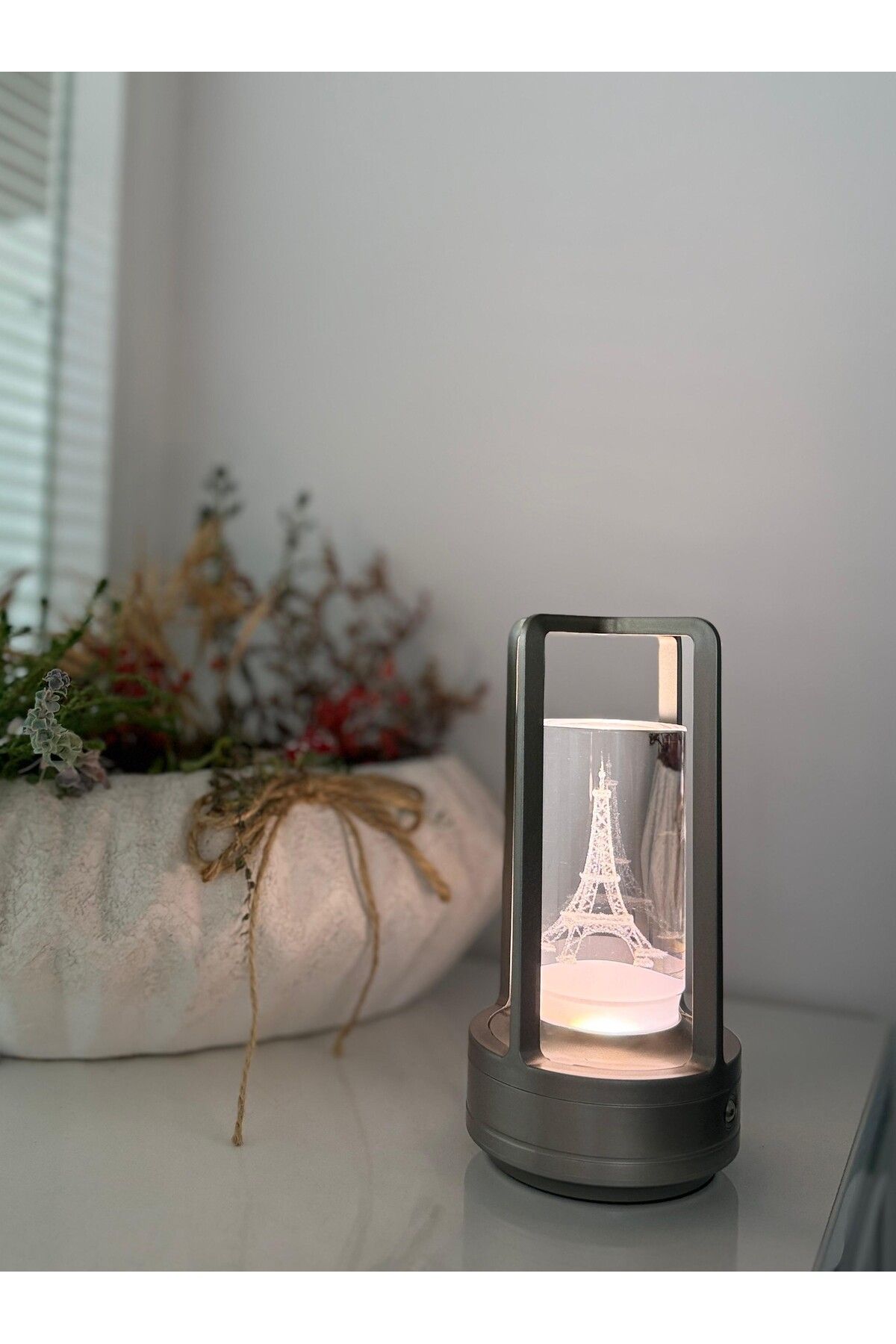 Home ✨ Eyfel Kulesi Işıltısı ile Ev ve Ofiste Paris Esintisi
