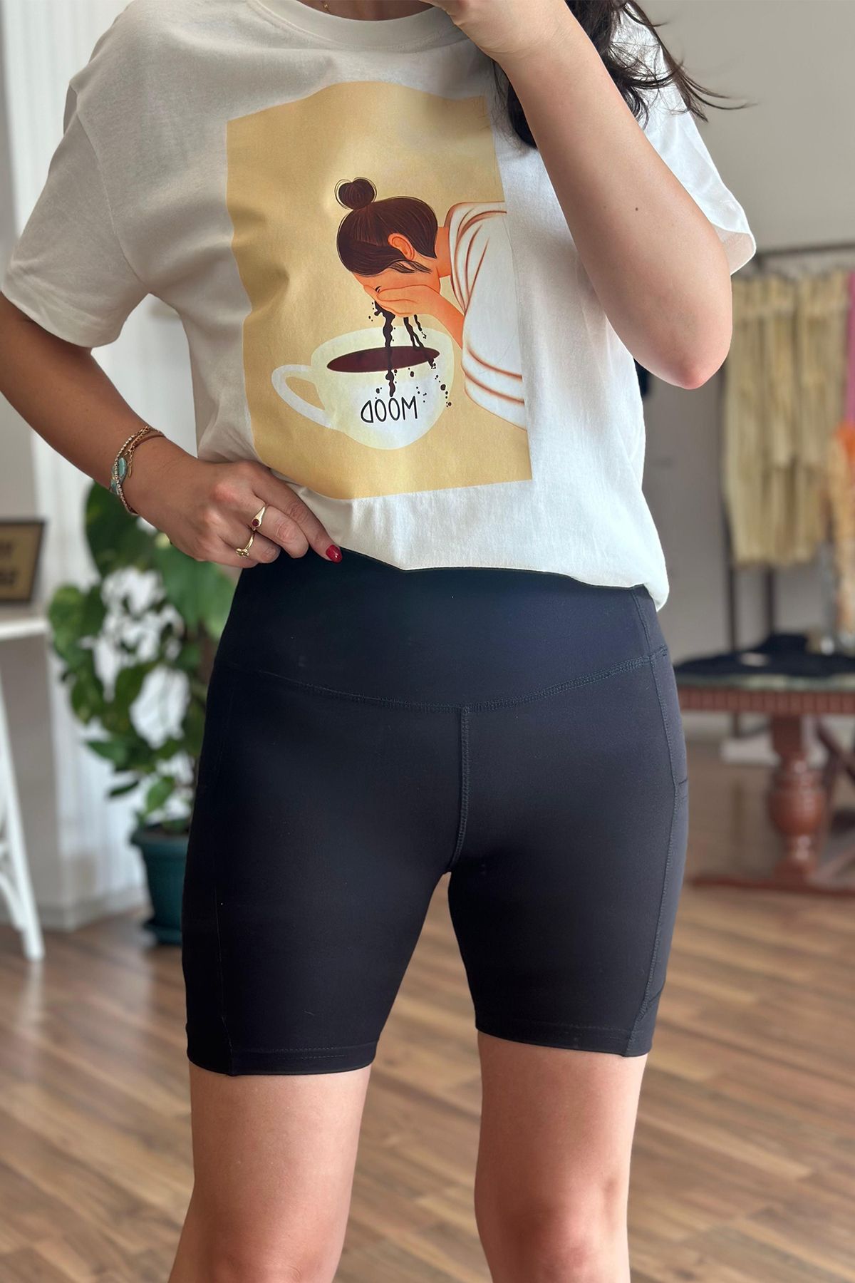 Unique Boutique Siyah Cepli Kısa Biker Tayt