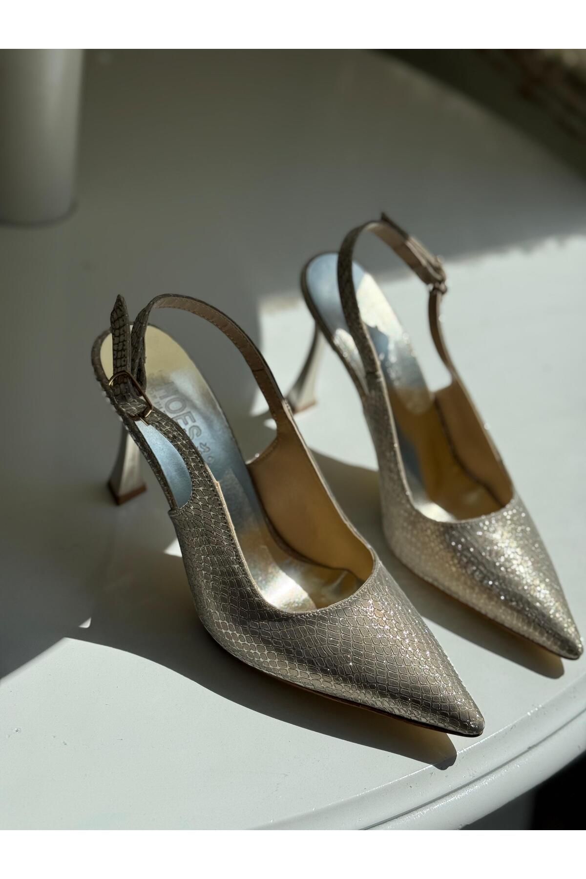 yezy shoes Gold İnce Yüksek Topuklu Yılan Desenli Stiletto