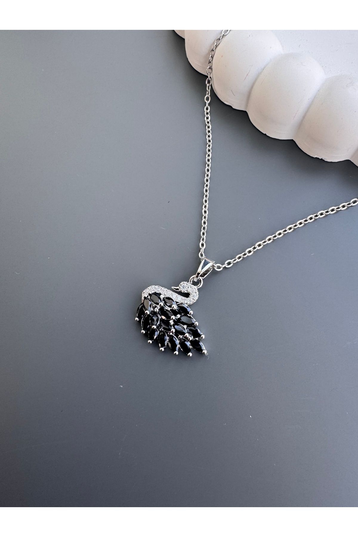 shop SİYAH KUĞU KOLYE ÇELİK
