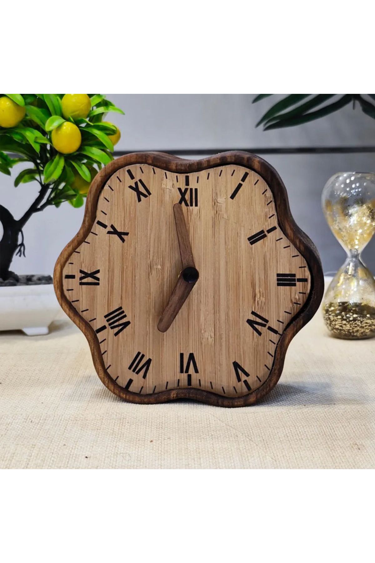 CNZ WOOD Çiçek Şeklinde Ceviz Masa Saati
