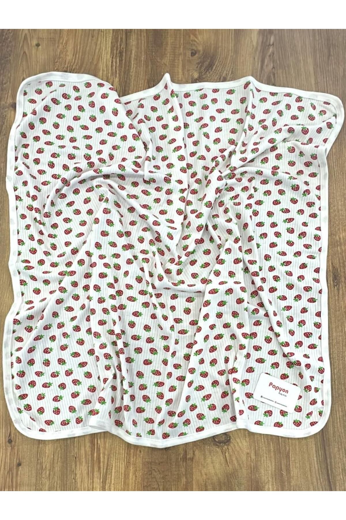 Papyon Baby Kids Çilek Baskılı Raporlu Tek Kat Penye Bebek Battaniyesi 85x100 Cm