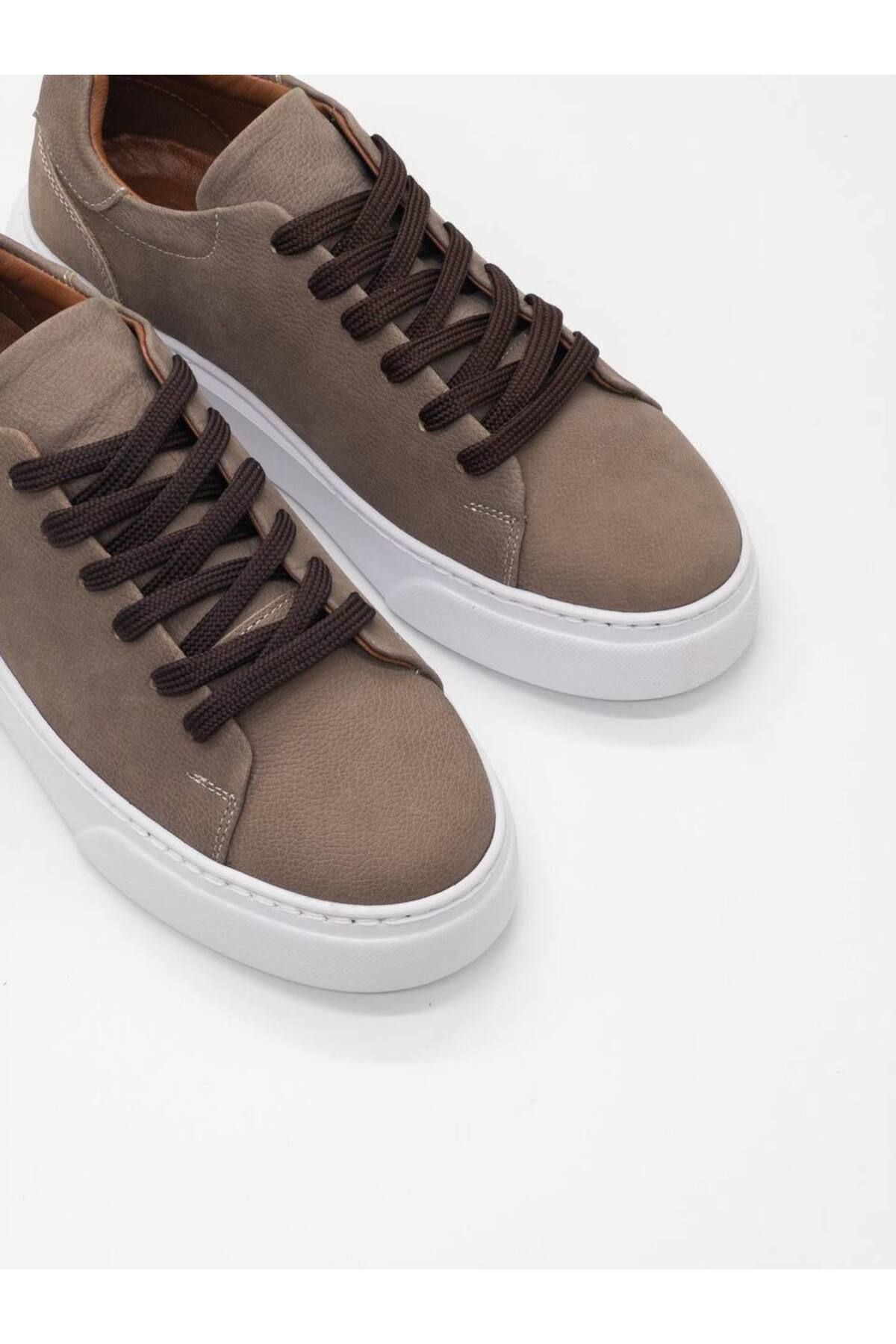 Roben sneaker