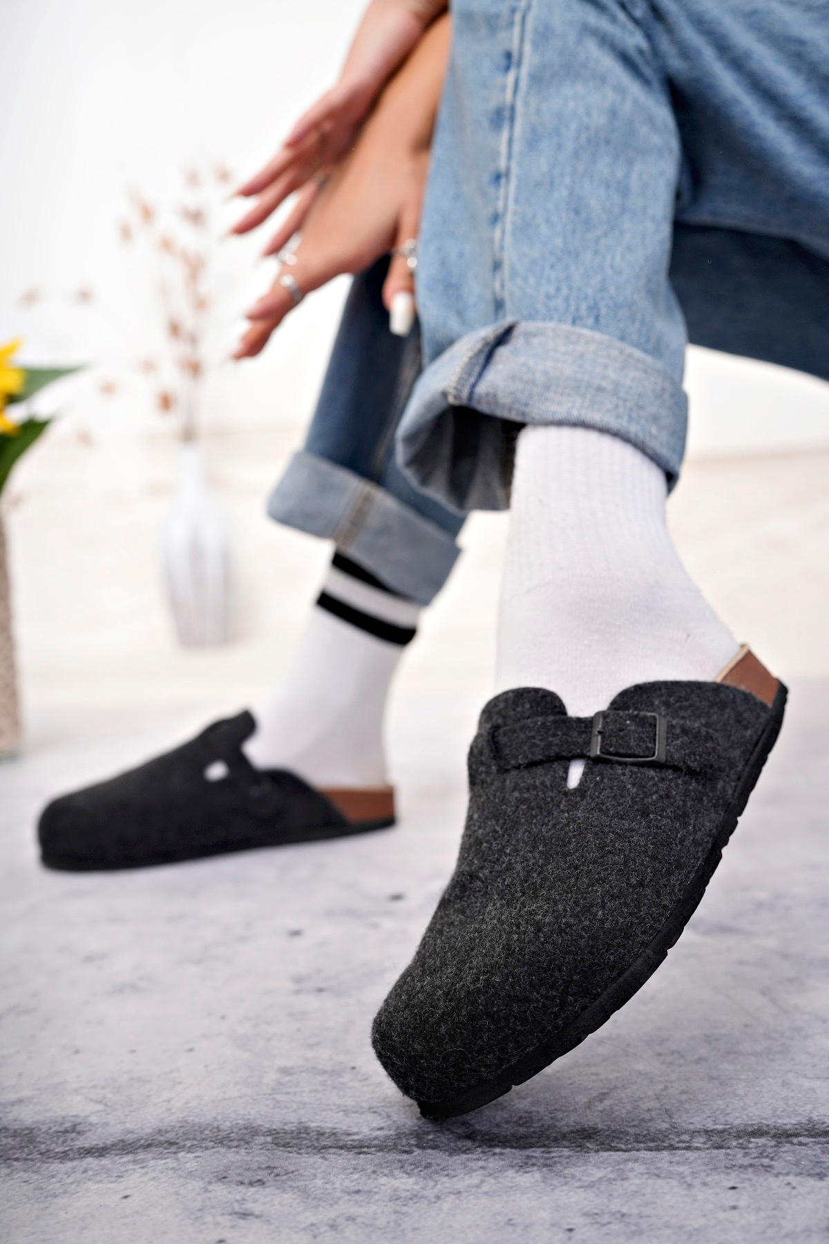 Polomia Comfort Kadın Unisex Mantar Taban Eva Konfor Moda Kışlık Önü Kapalı Keçe Model Sabo Günlük Rahat Ev Terlik görsel 6