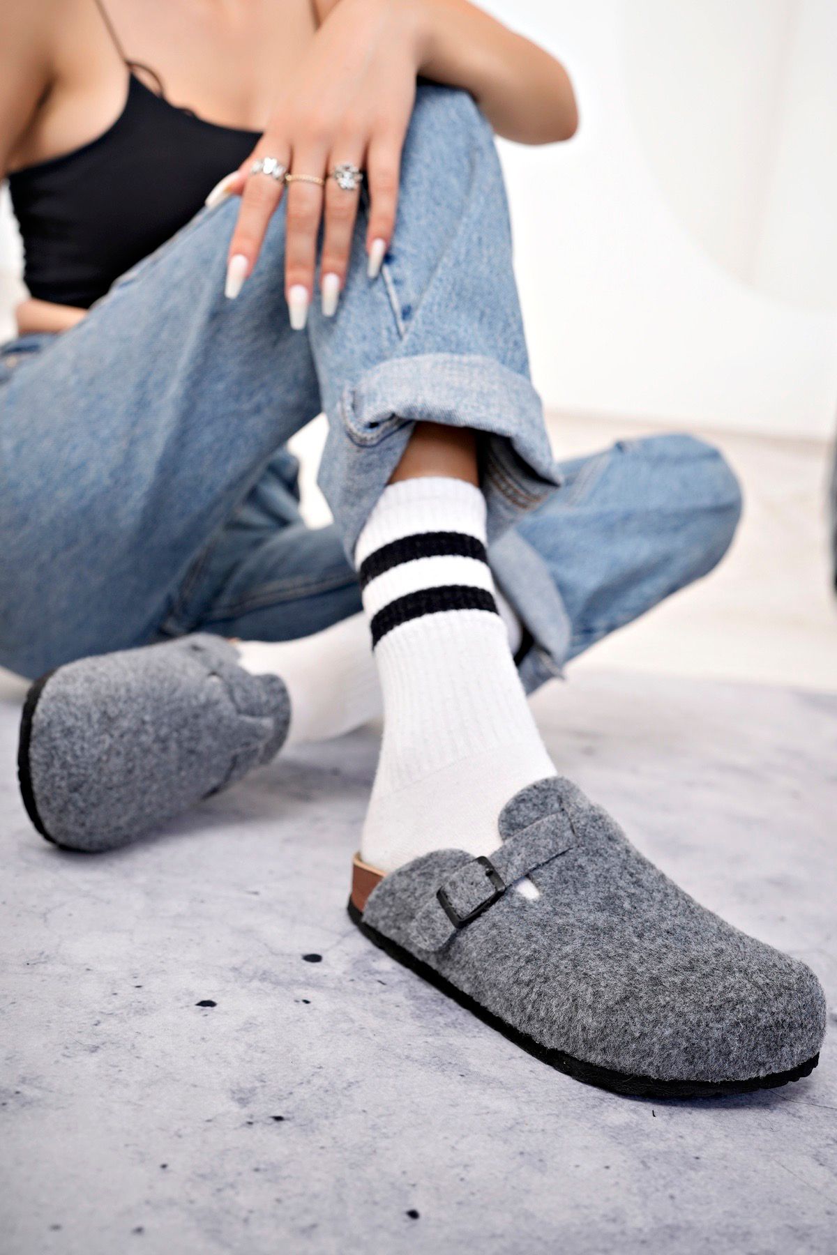 Polomia Comfort Kadın Unisex Mantar Taban Eva Konfor Moda Kışlık Önü Kapalı Keçe Model Sabo Günlük Rahat Ev Terlik