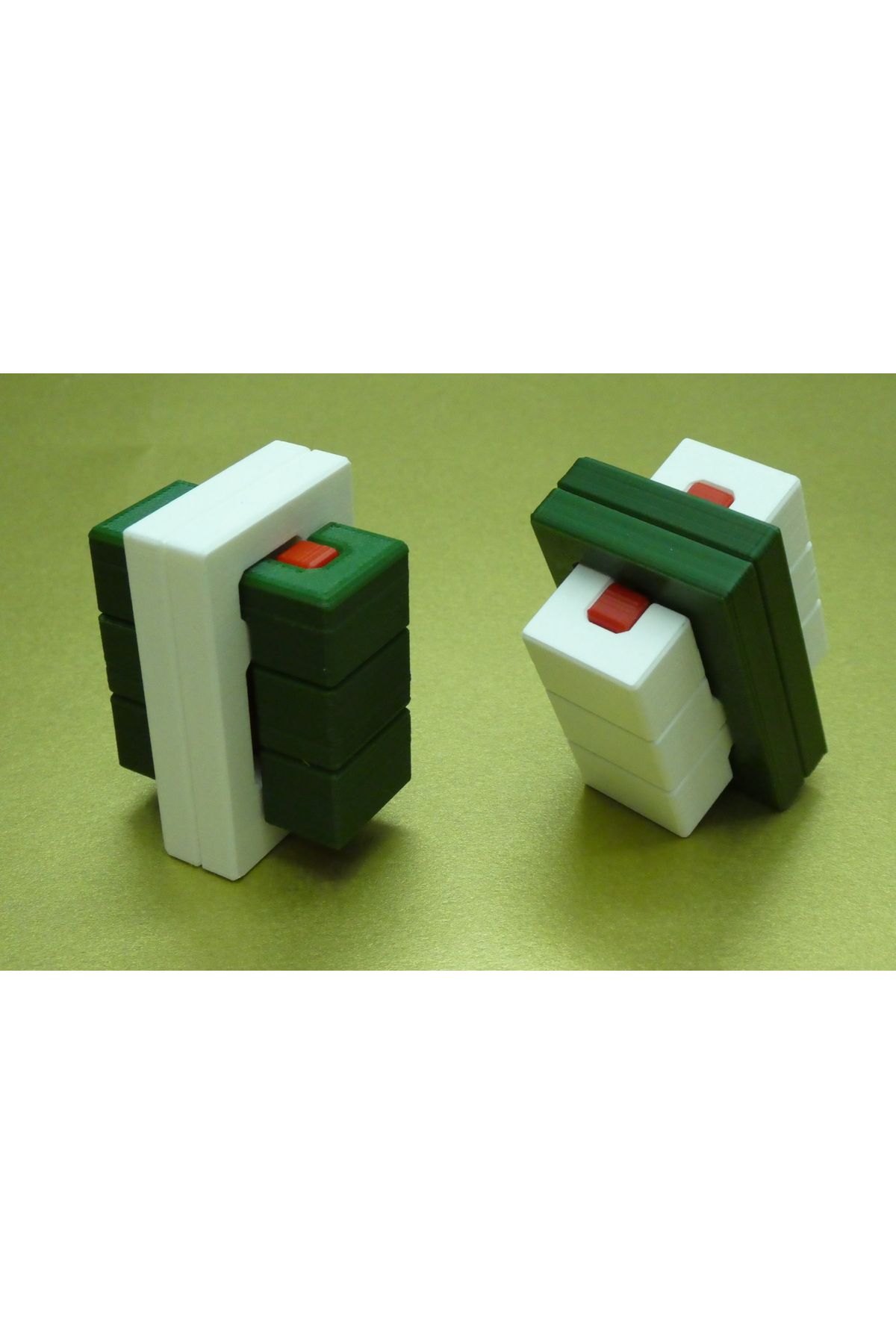Vision Craft Spies - Alfons Eyckmans tarafından tasarlanan birbirine geçen 3D bulmaca
