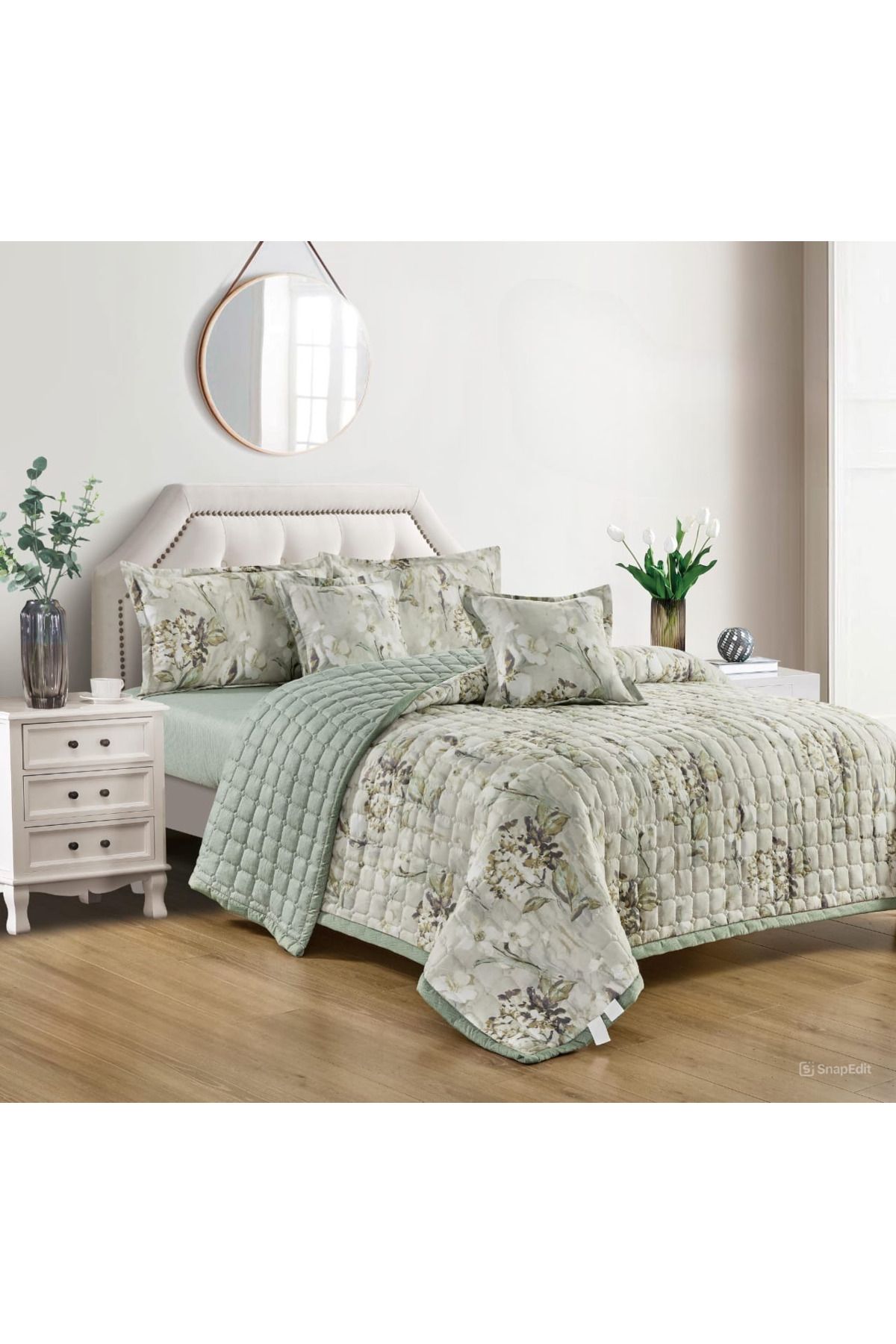 Mark-Practical summer double bed set with a printed design, made of the finest microfiber materials. 1
