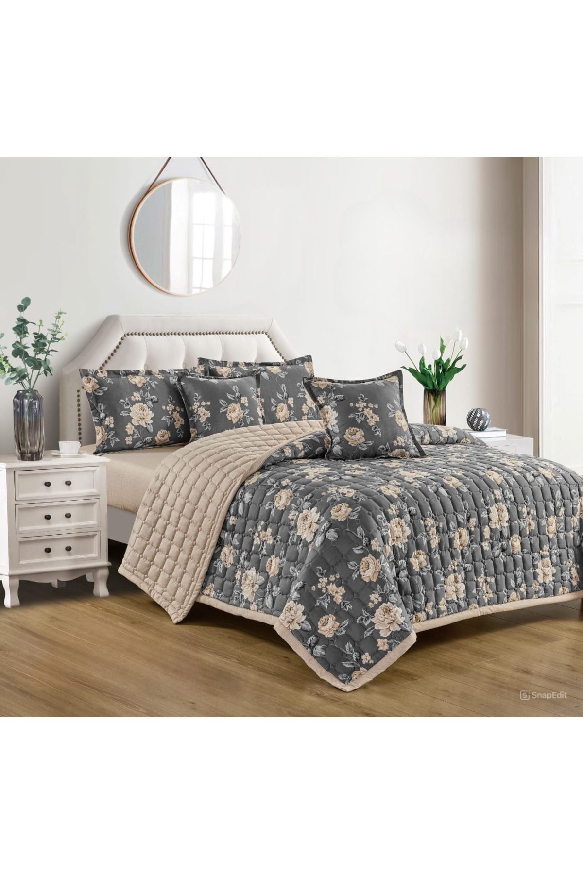 Mark-Practical summer double bed set with a printed design, made of the finest microfiber materials. 1