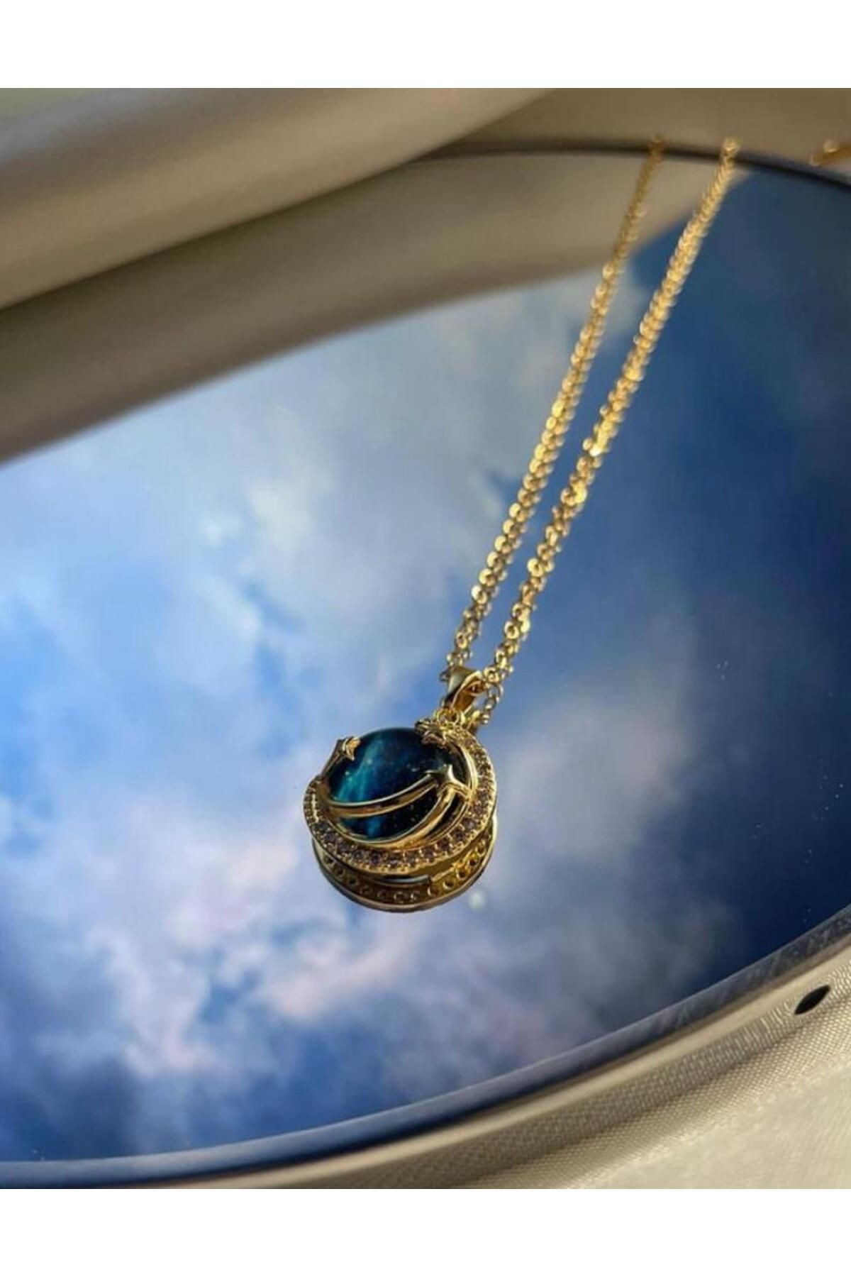 HEDİYEBOHÇAM Kadın Kararmaz Paslanmaz Çelik Gold Zirkon Taşlı Mavi Hilal Dünya Uzay Gezegen Kolye