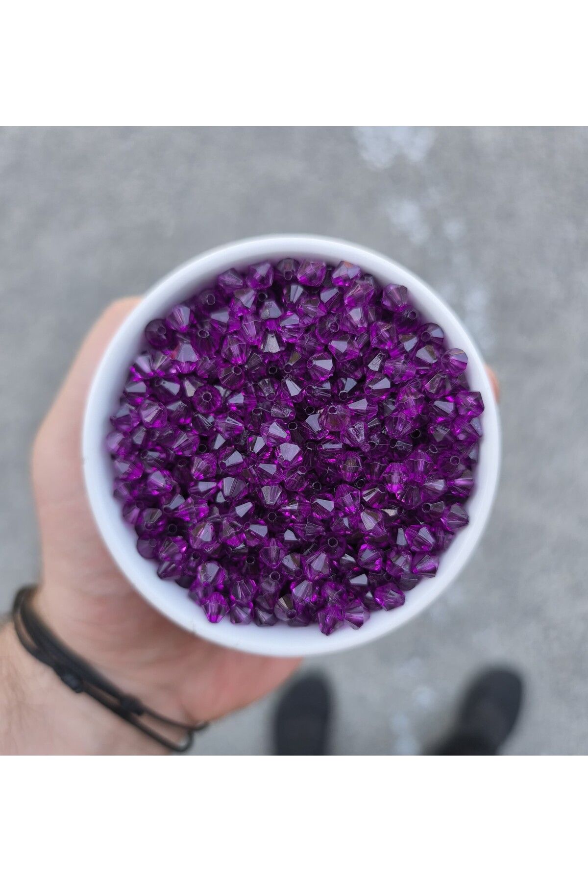 FlowerAksesuar 25 Gram (300 Adet) - 6 mm Piramit Boncuk, Kristal Boncuk, Plastik Takı Boncuğu, Mor Renk