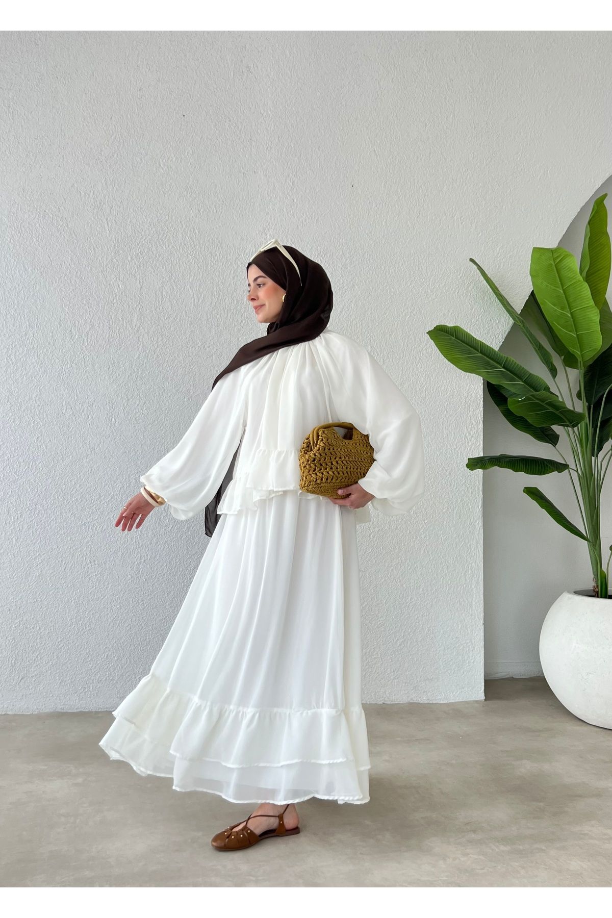 MODA AKSA ASTARLI ŞİFON ETEKLİ TAKIM