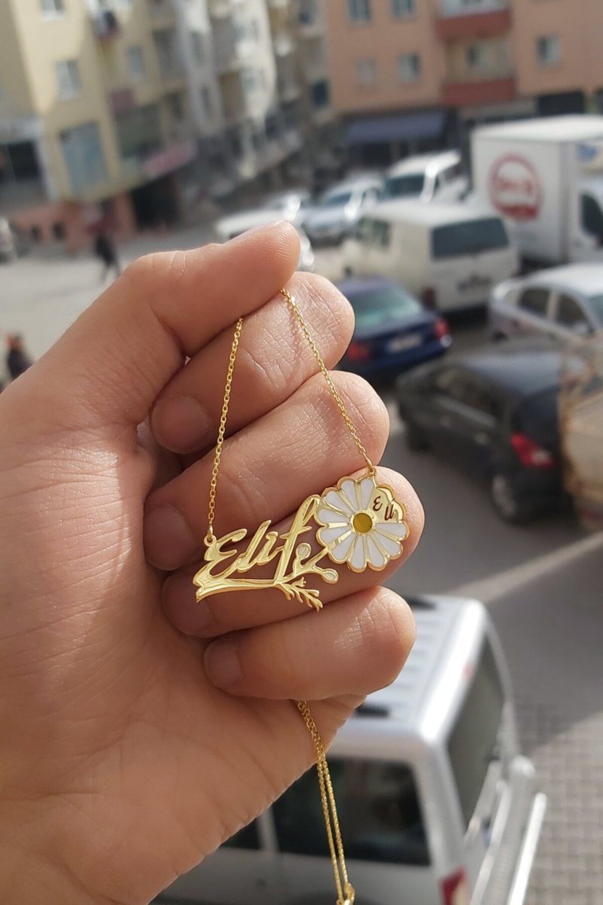 ÖZGÜR TAKI 925 Ayar Gümüş 24 Ayar Altın Kaplama İsimli Papatya Kolye