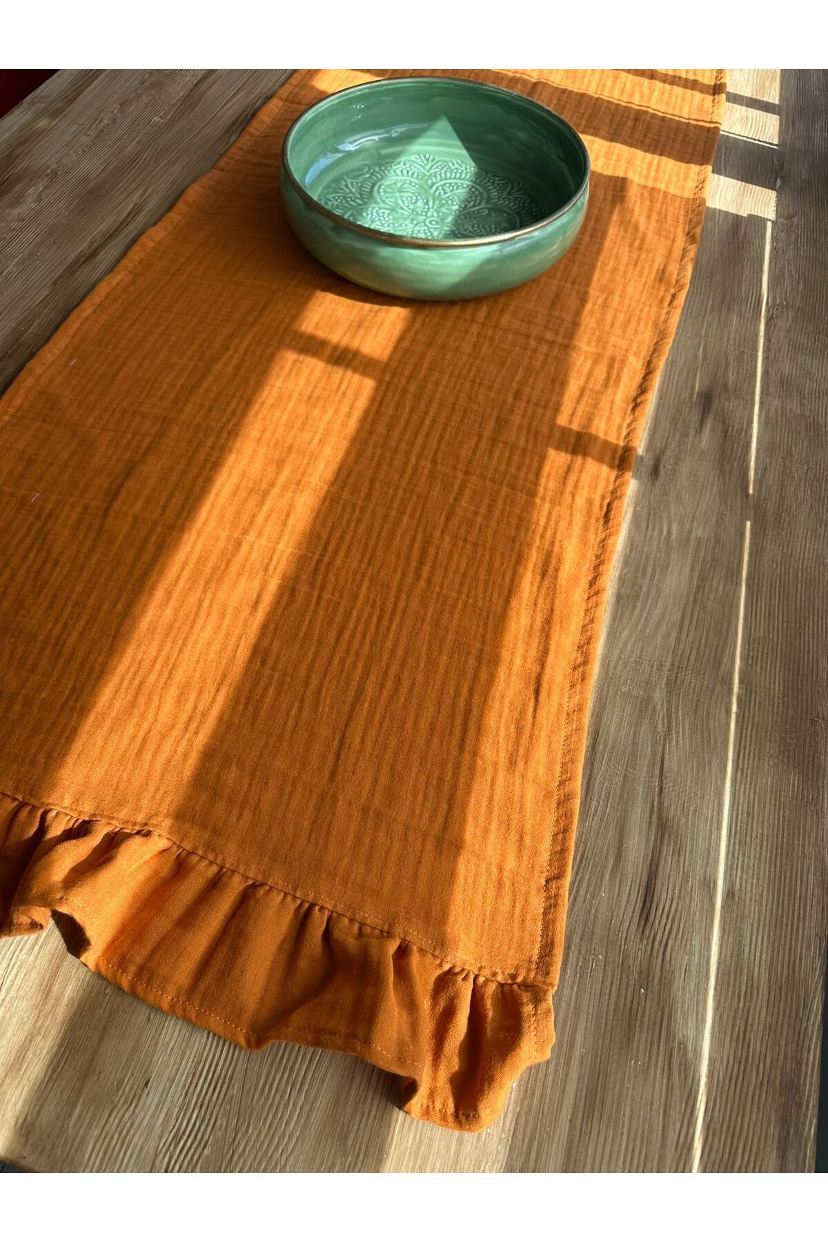 TUA HOME Müslin Runner Rustik El Yapımı – Fırfır Detaylı 145x40 cm Masa Dekoru