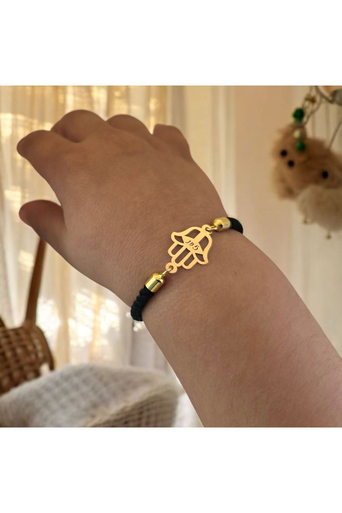 ARCHINO GOLD Gül İsmine Özel 14 Ayar Altın Plakalı Siyah İpek Örgülü Hamsa Motifli Hediye Bileklik-509isim