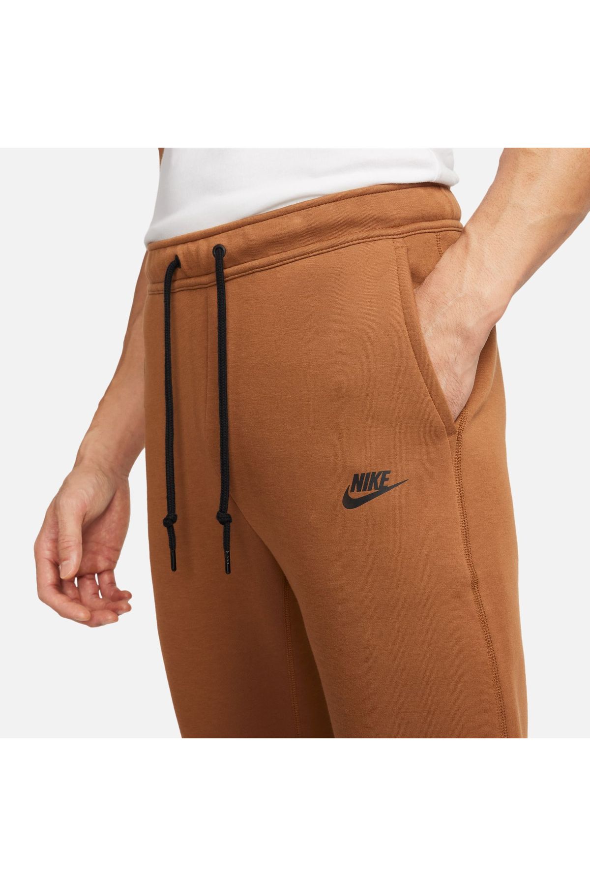 Nike-Pants M Tech Feelce Jogger S S INTL 3