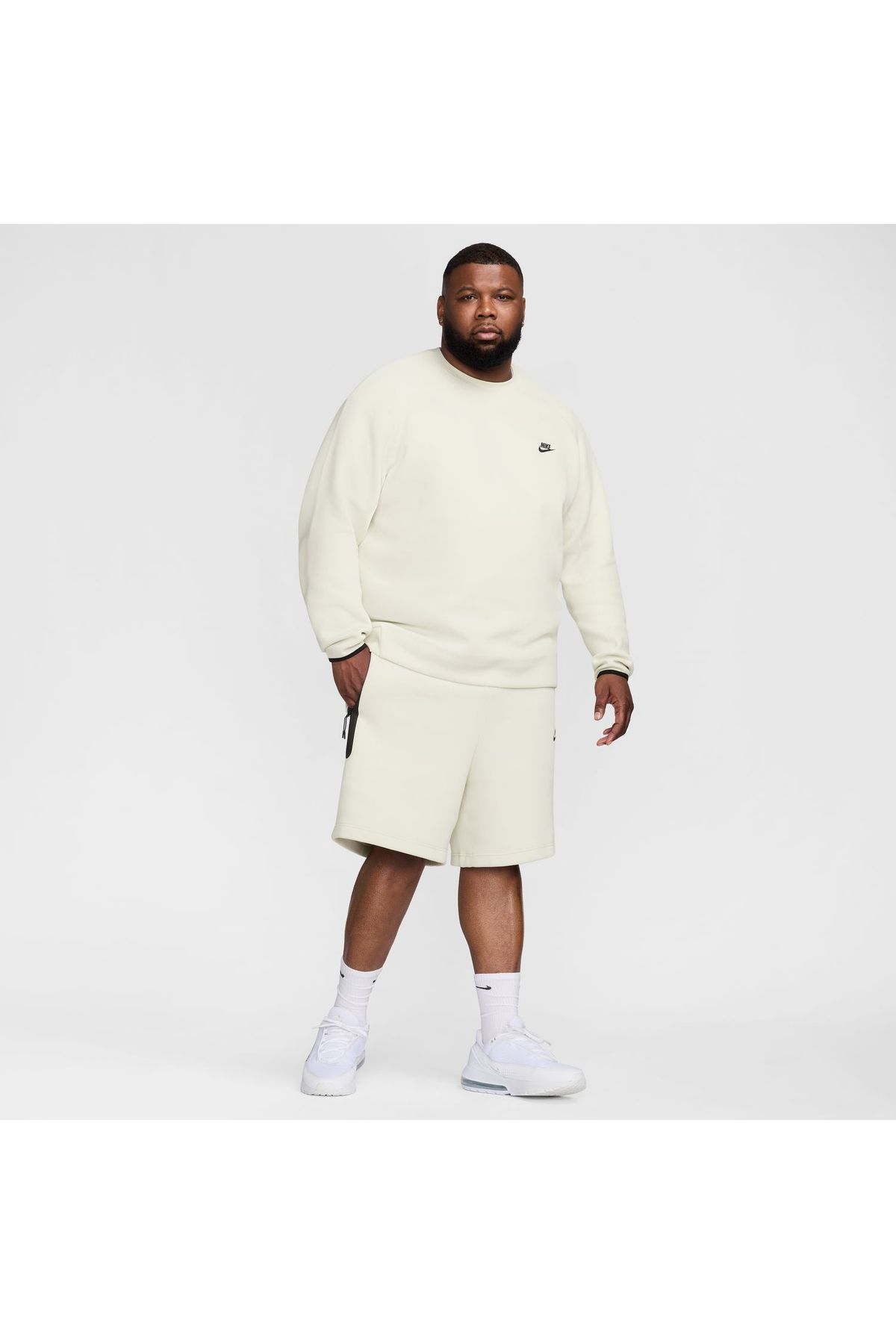 Nike-M Nk Tch Flc Short L L INTL 4
