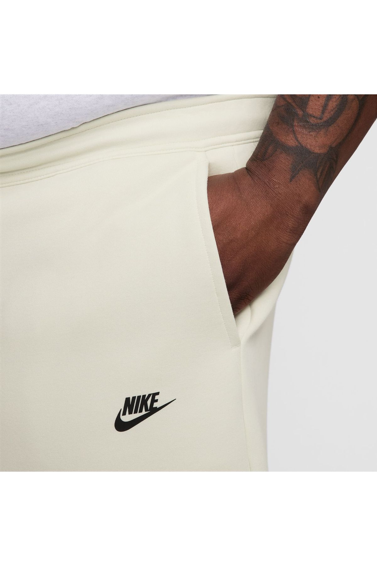Nike-M Nk Tch Flc Short L L INTL 5