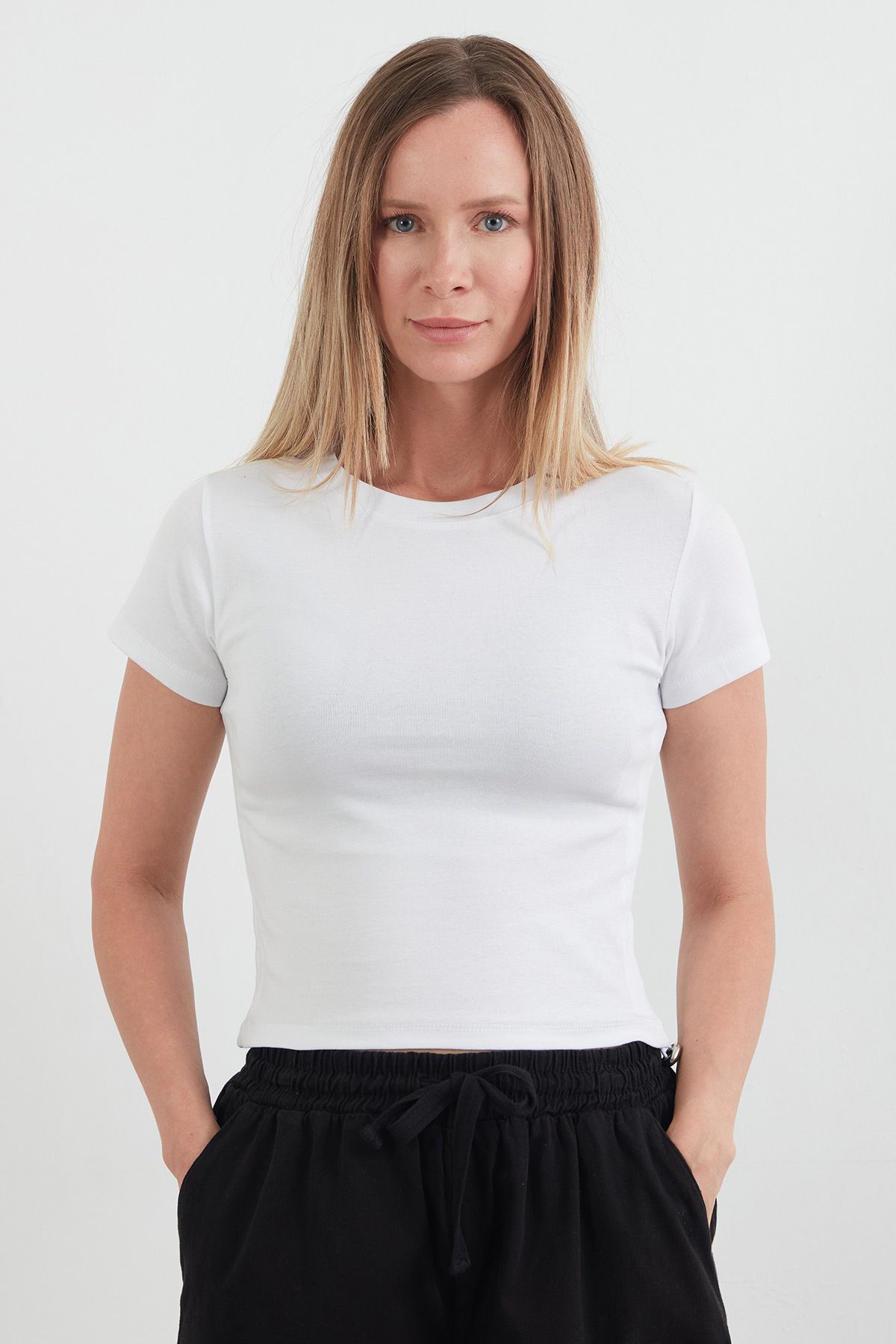 Fulla Moda Basic Yanları Stoperli Crop Tişört