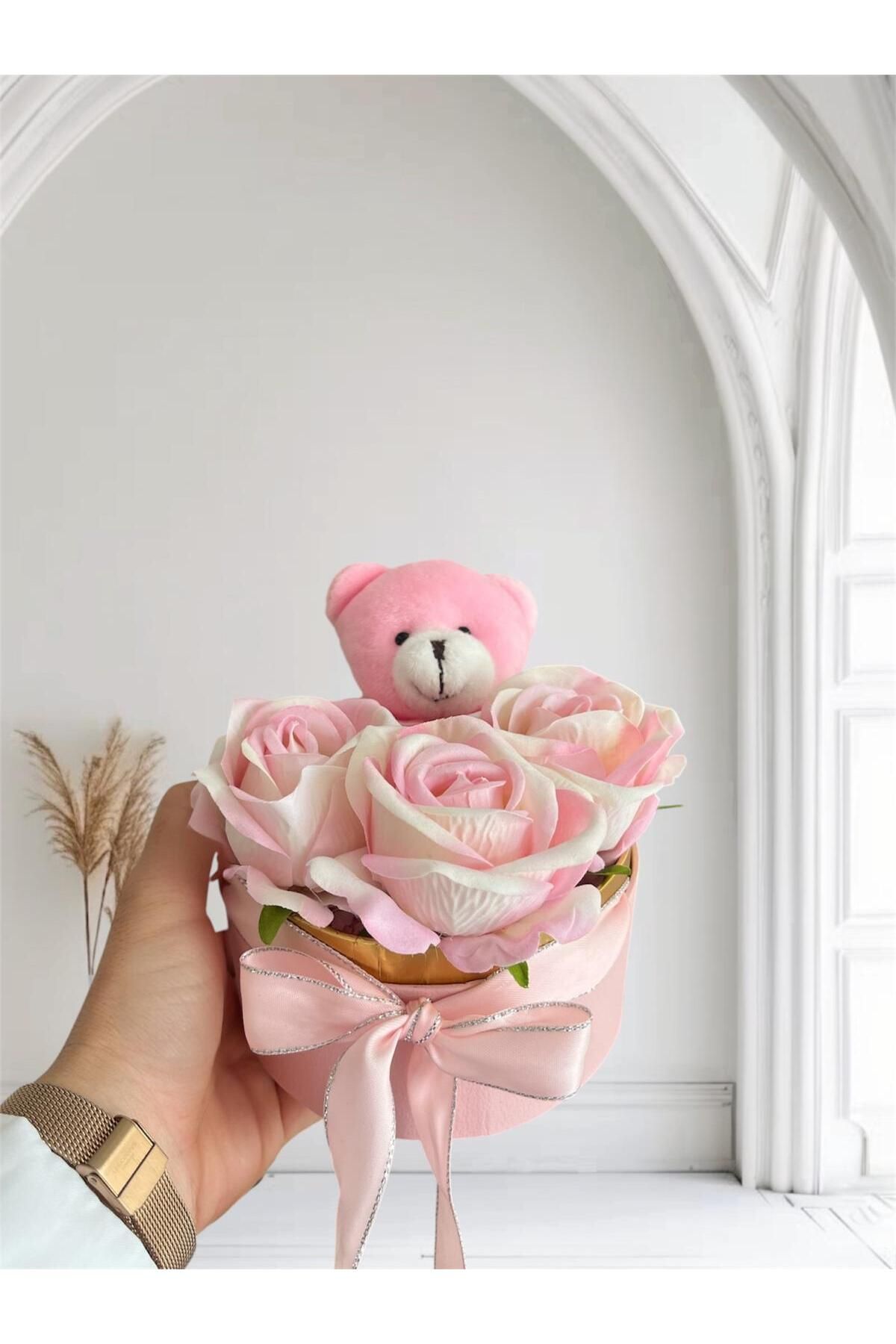 Happy Box HEDİYELİK SEVGİLİYE HEDİYE GÜL AYICIK BUKET KUTU PEMBE ÇİÇEK DOĞUM GÜNÜ ÖZEL GÜN HEDİYE