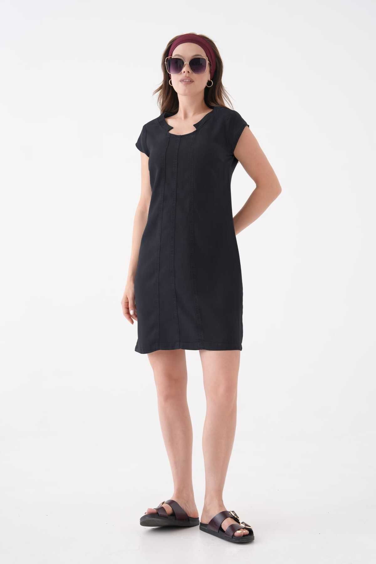 SİRİUS YAKA DETAYLI TENCEL™ ELBİSE