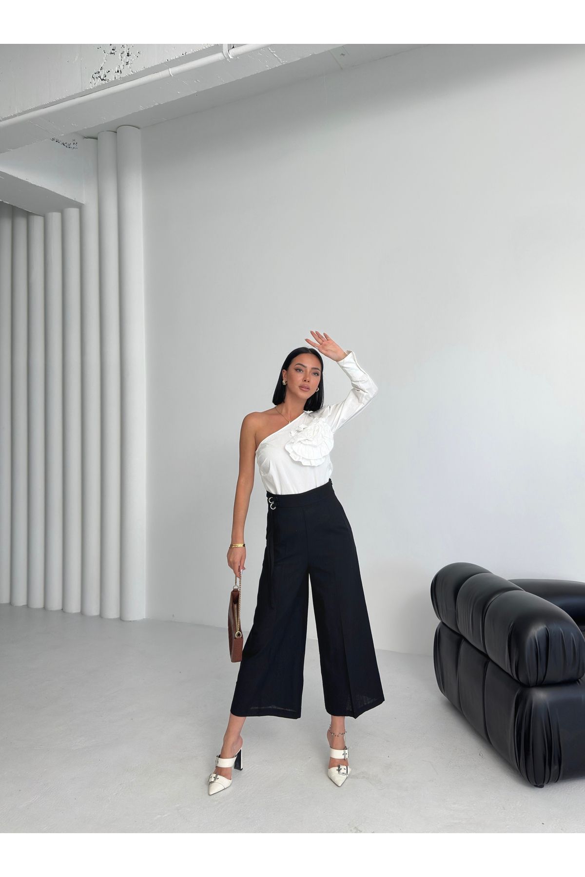 OUZ Fashion Kadın Keten Toka Detaylı Bilek Boy Wide Leg Pantolon