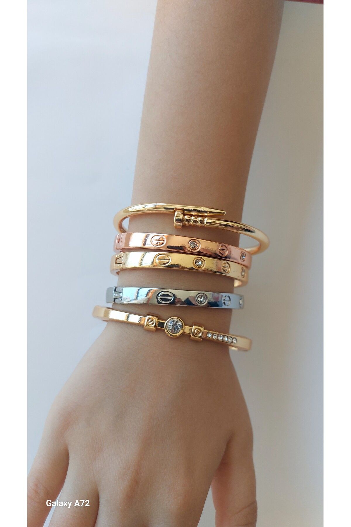 X-Lady Accessories Altın Renk Büyük Taşlı Kelepçe Alaşım Kartier Gold Rose Gümüş Çivi Bileklik