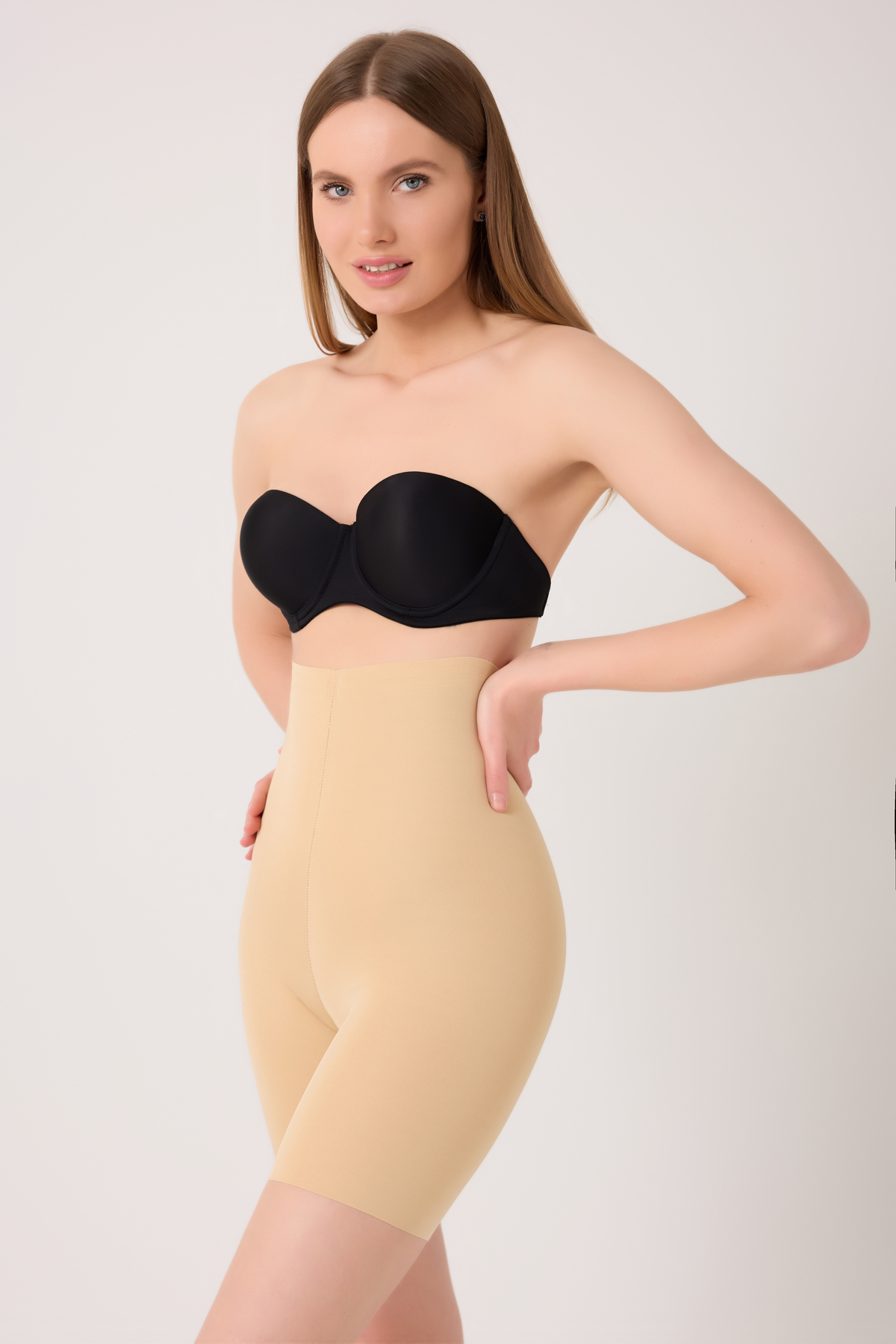 BelFit Lazer Kesim Hayalet Paçalı Şort Korse