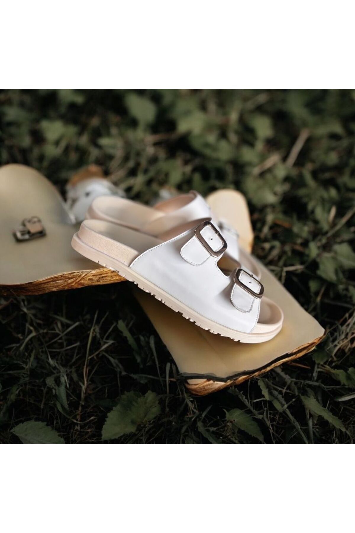 NEVE SHOES Beyaz Deri Tokalı Kadın Günlük Rahat Babet