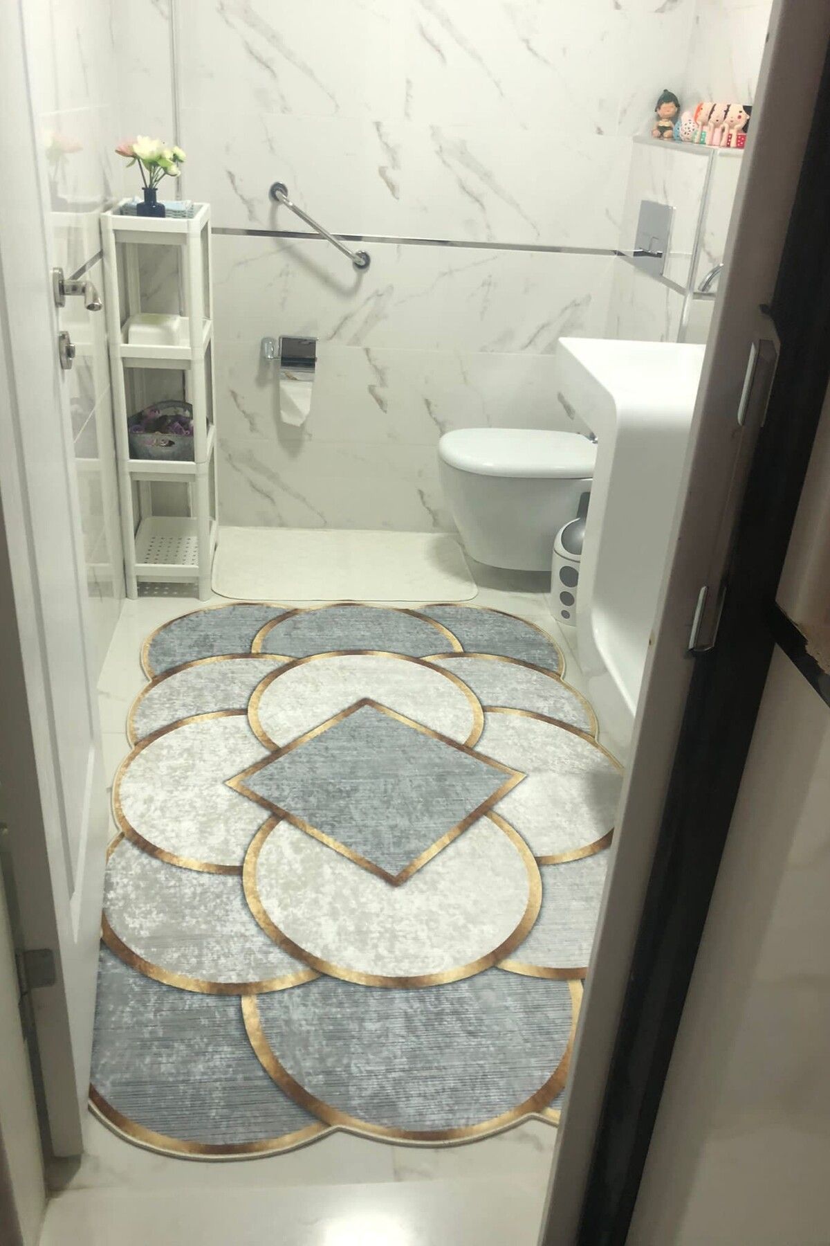 CENTER AVM Su Emici Banyo Halısı Makinede Yıkanabilir Kaymaz Taban Gri Banyo Halısı