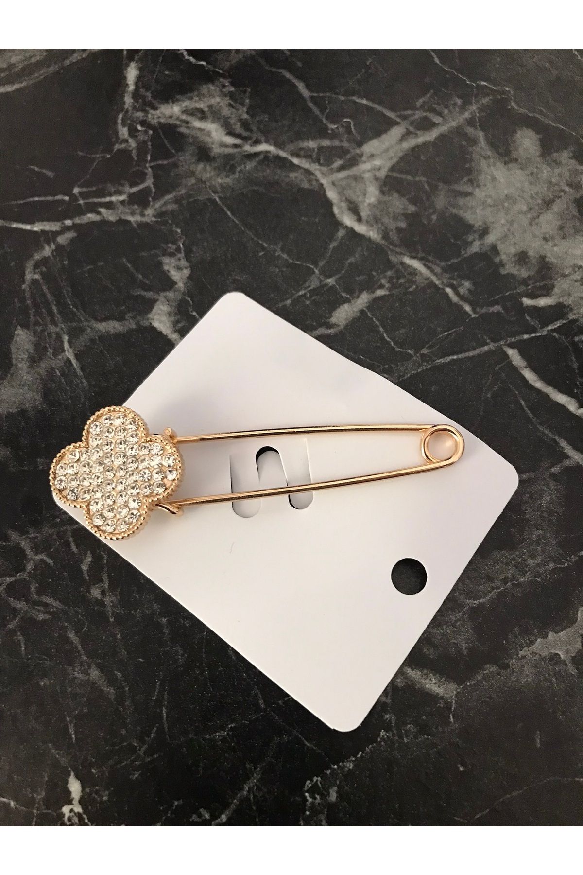 shop ÇENGELLİ İĞNE MODEL GOLD (SARI) TAŞLI MARKA PARLAK ÇELİK BROŞ