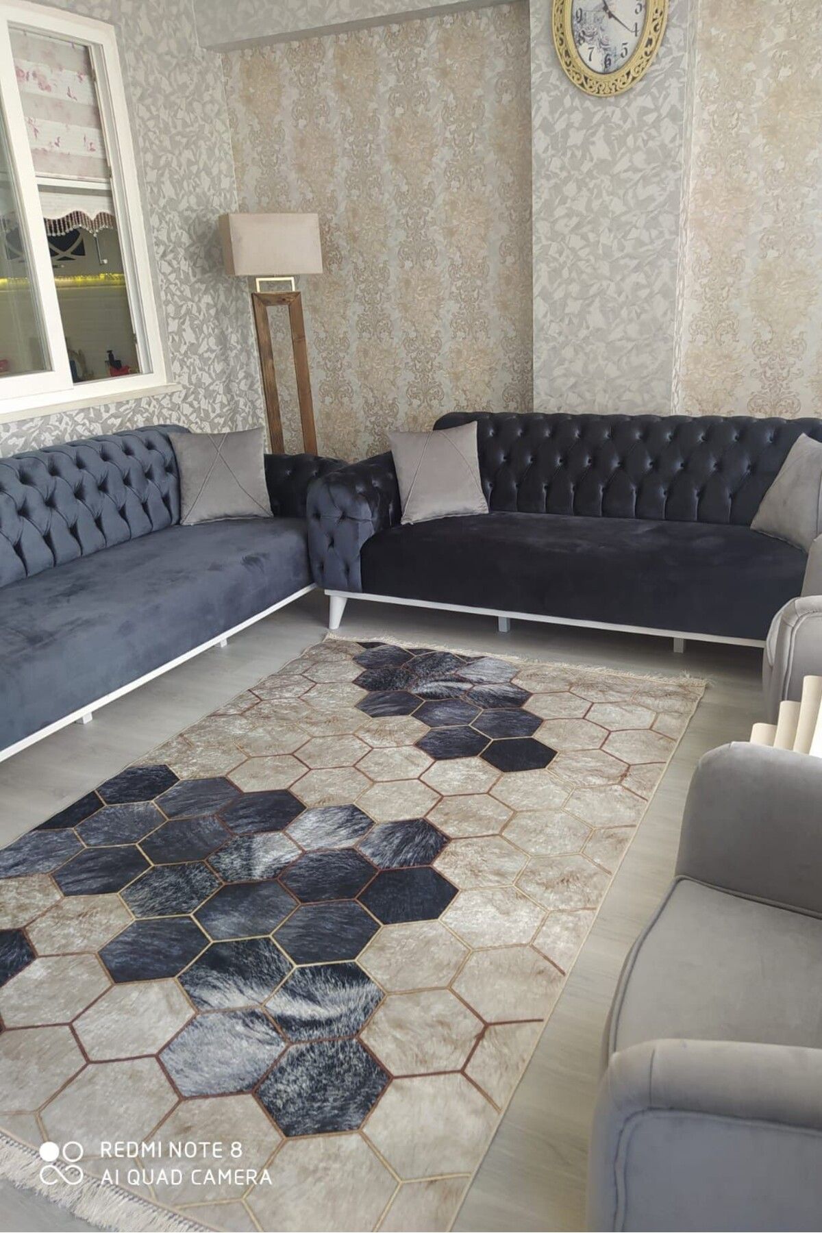 CENTER AVM Gri Halı Salon Halısı Makinede Yıkanabilir Kaymaz Taban Halı Salon Halısı